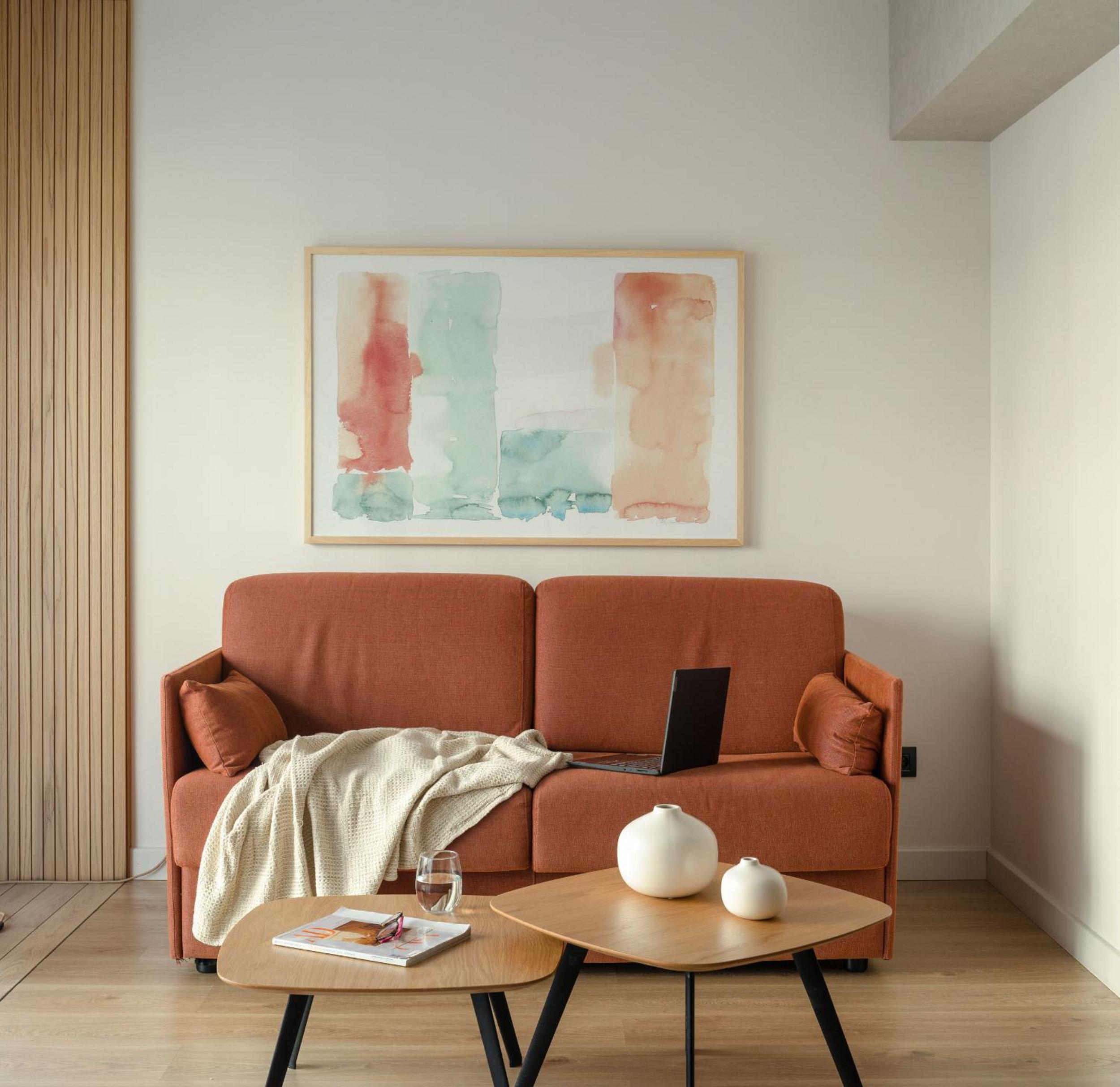 One-Bedroom Apartment - Photo 6