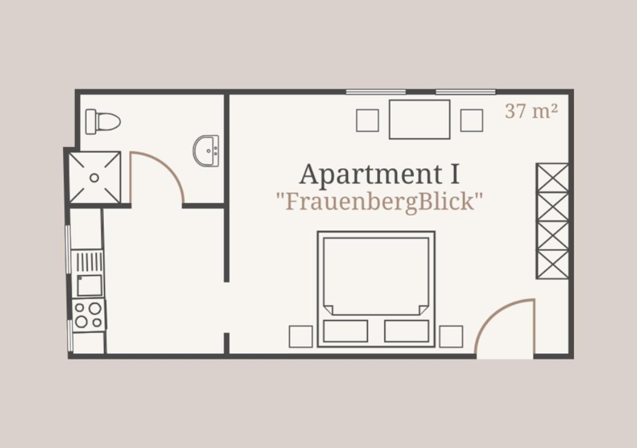 One-Bedroom Apartment photo 3
