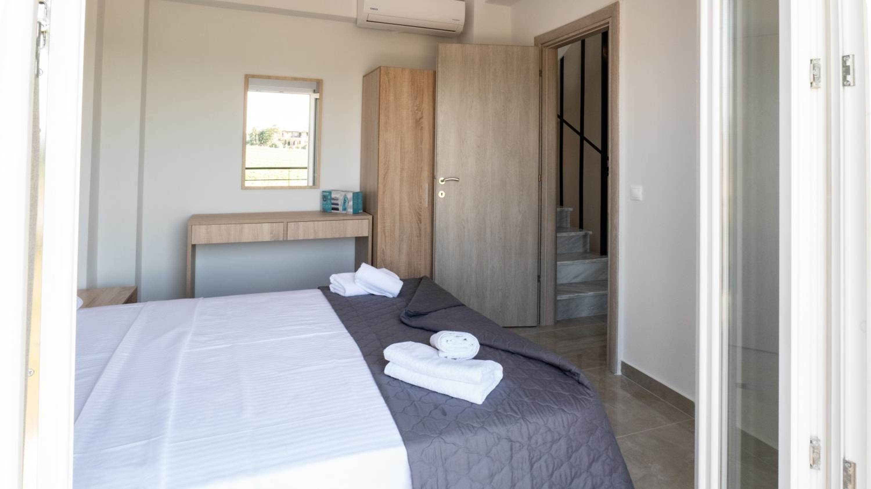 Three-Bedroom Villa photo 1