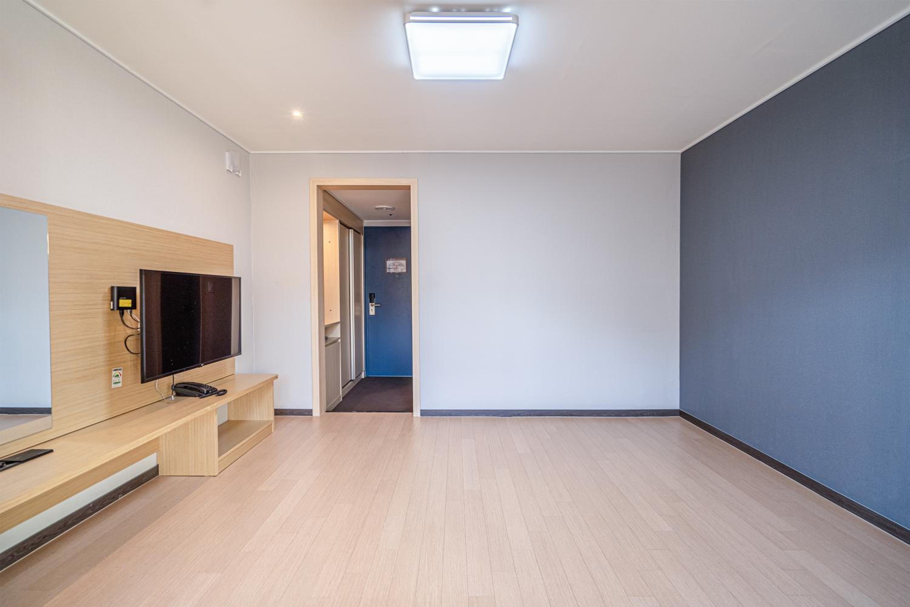 Standard Ondol Room - Mountain View photo 3