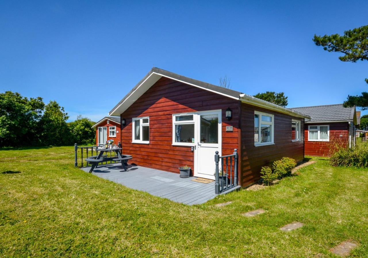 Two-Bedroom House photo 2