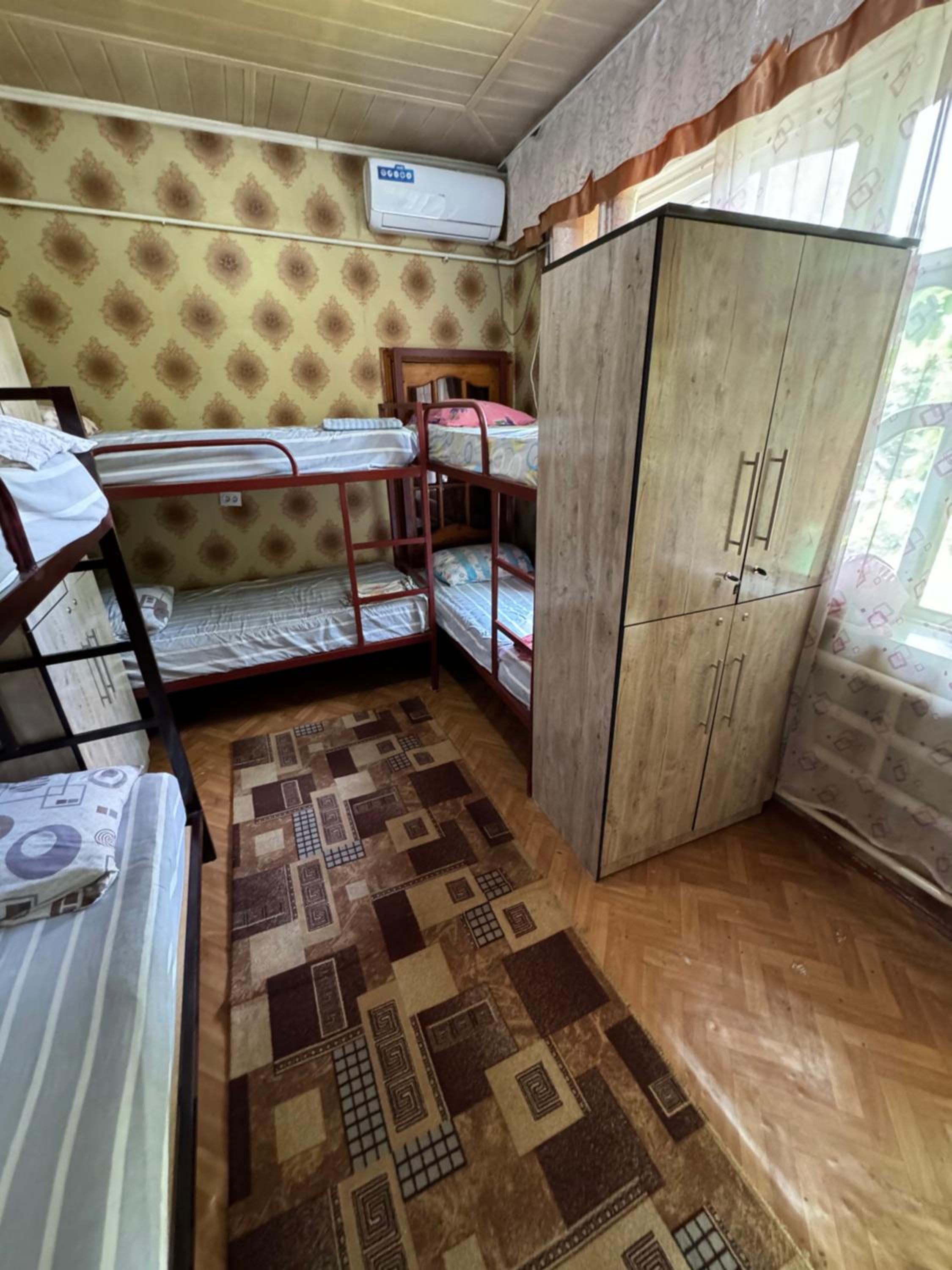 Mixed Dormitory Room photo 1