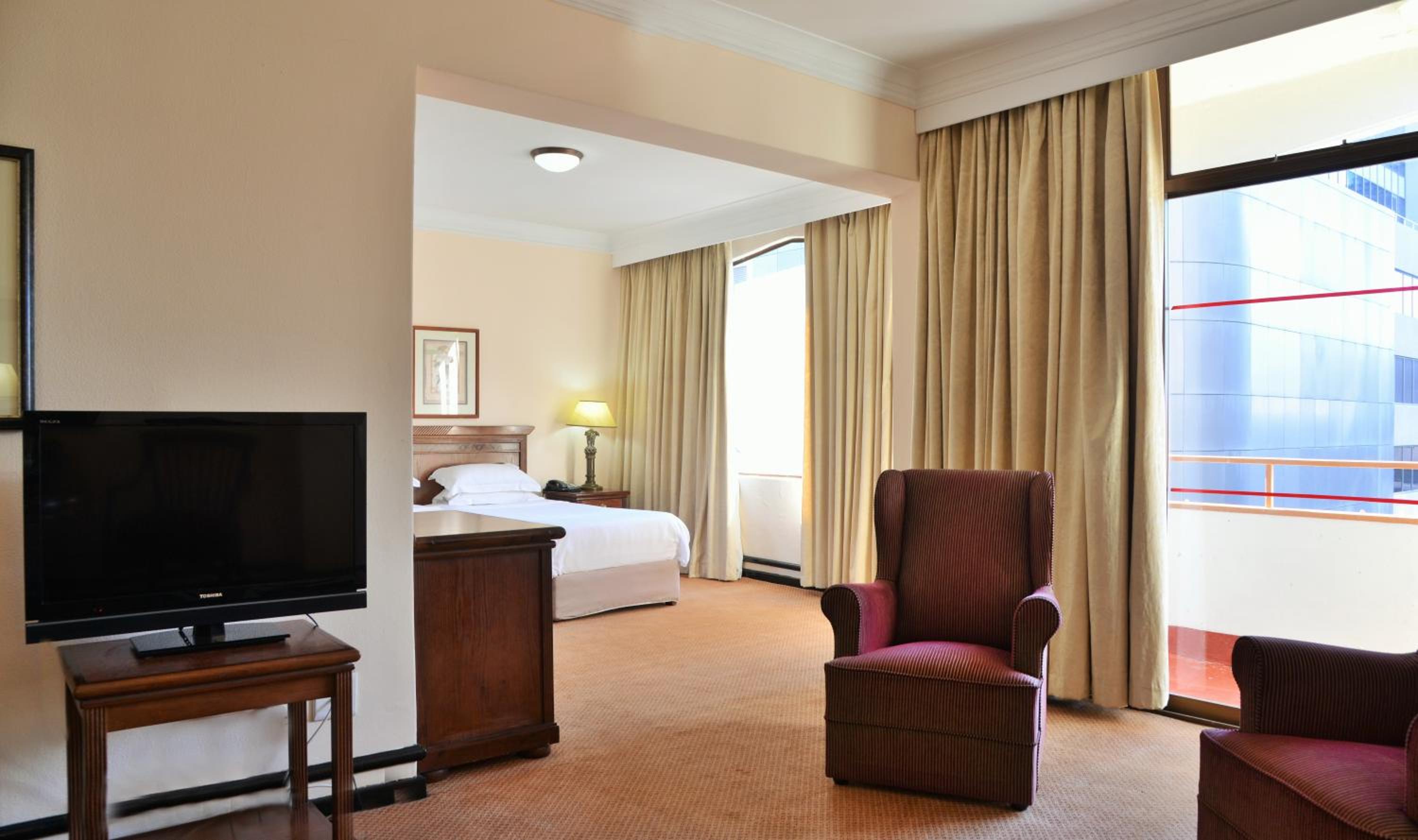 Deluxe Double or Twin Room - Photo 3