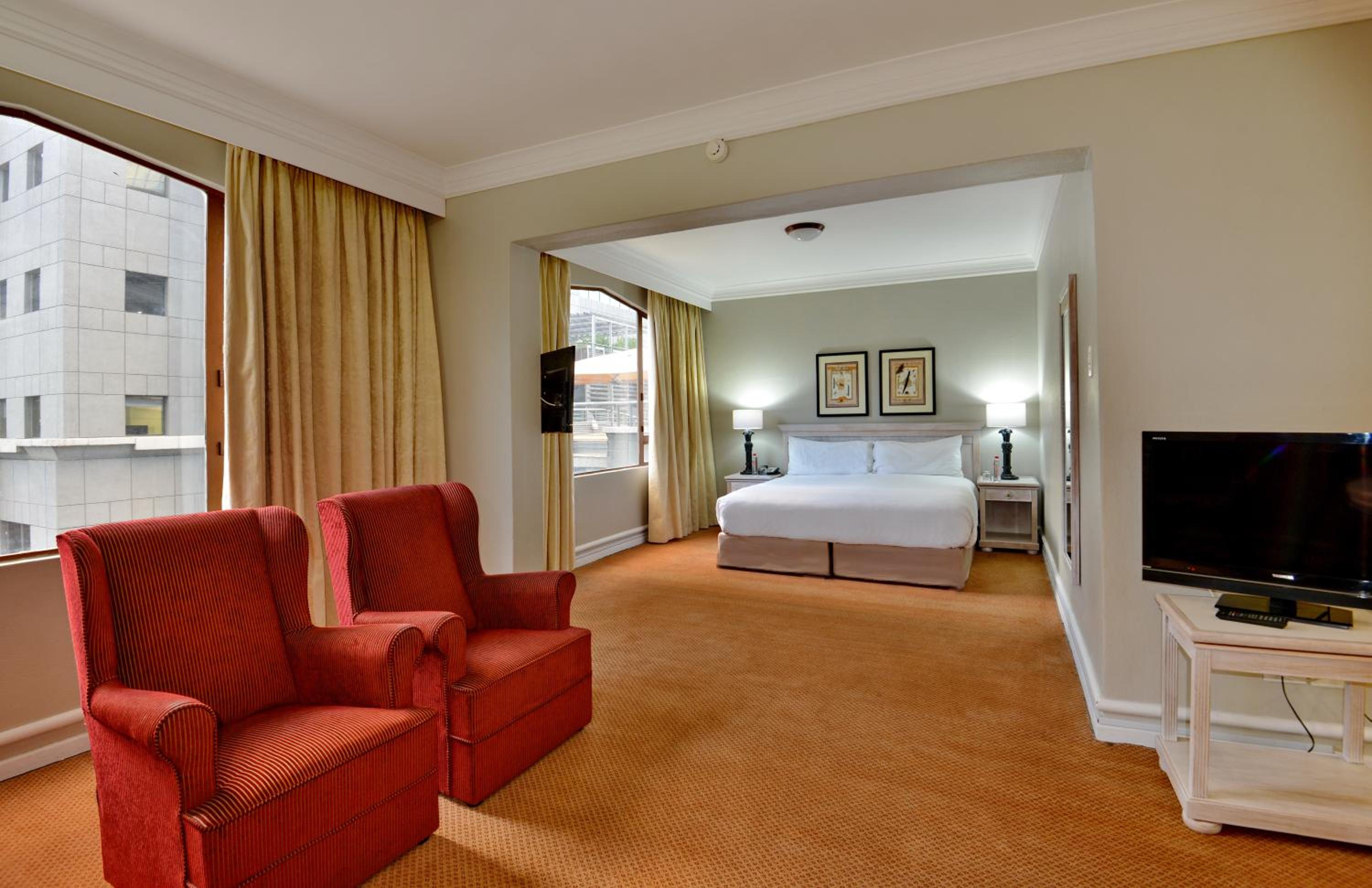 Deluxe Double or Twin Room - Photo 6