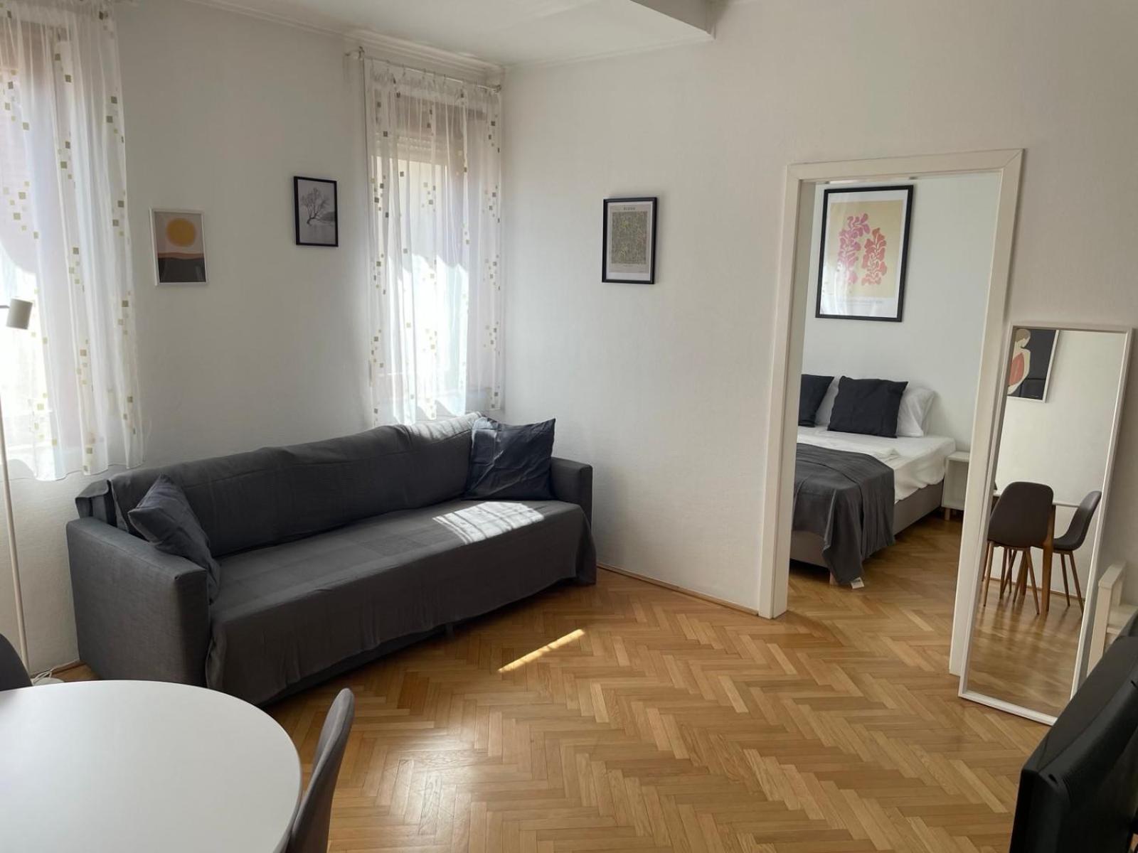 One-Bedroom Apartment