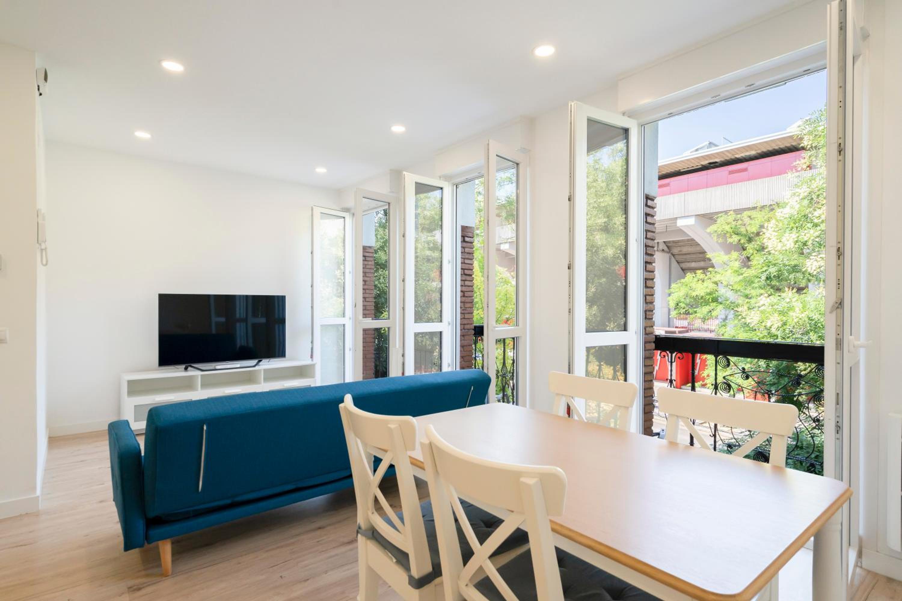 Apartamento con Balcón
