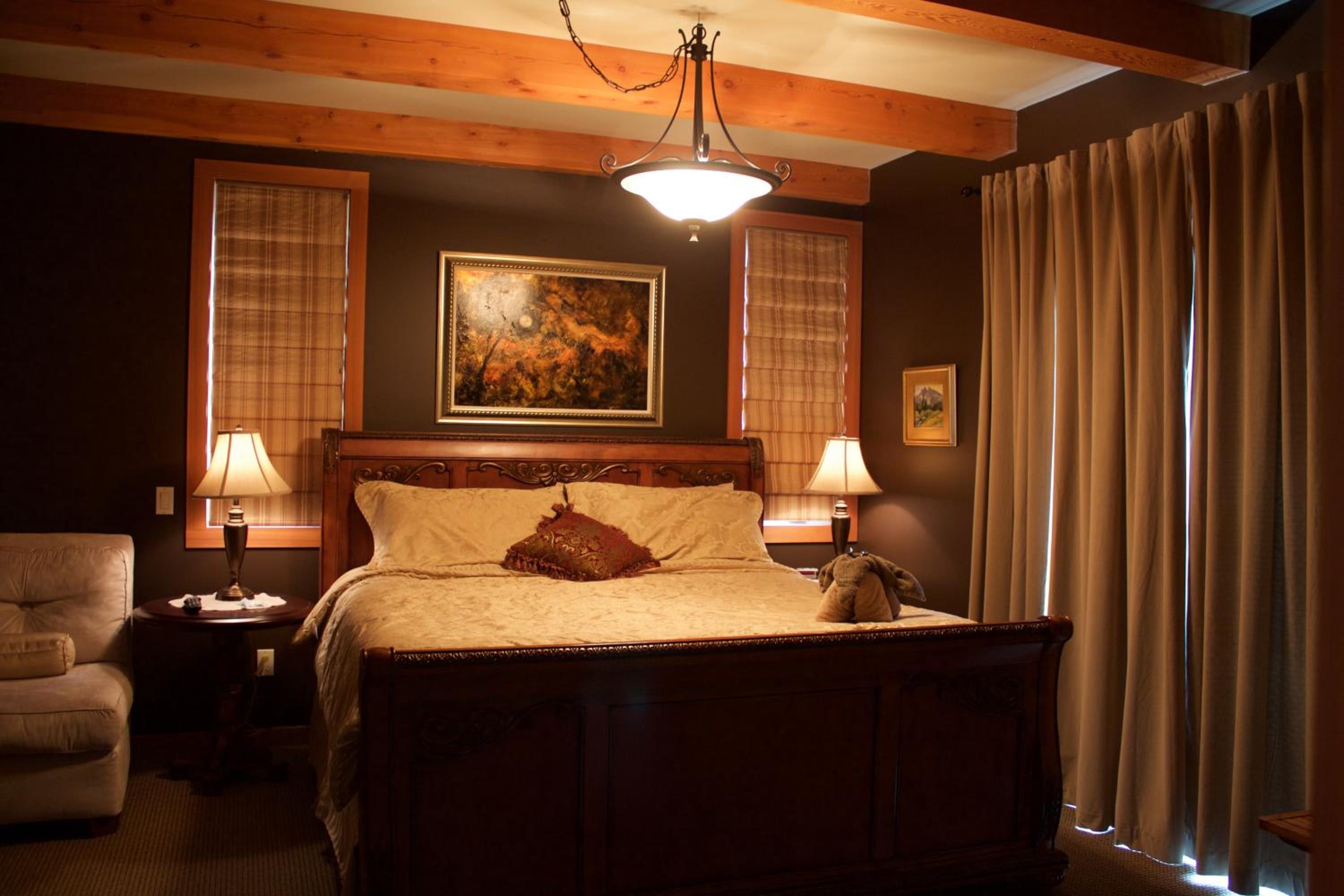 King Suite with Spa Bath photo 1