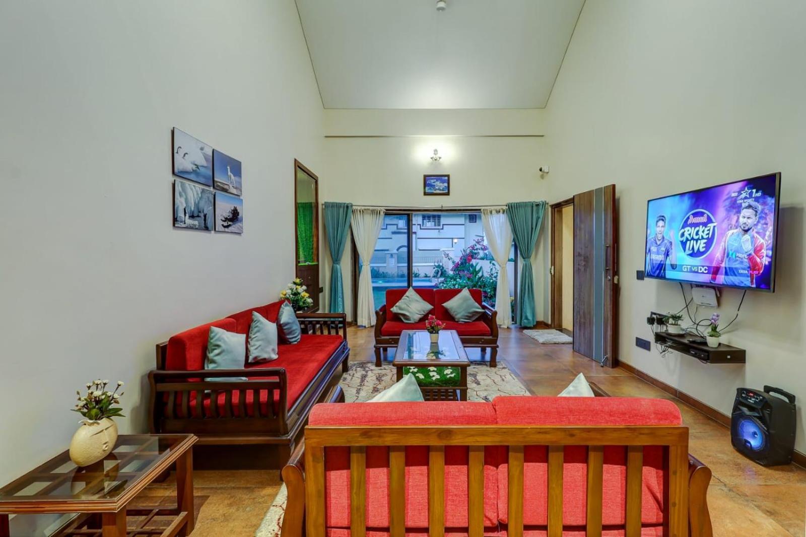 Three-Bedroom Villa photo 1