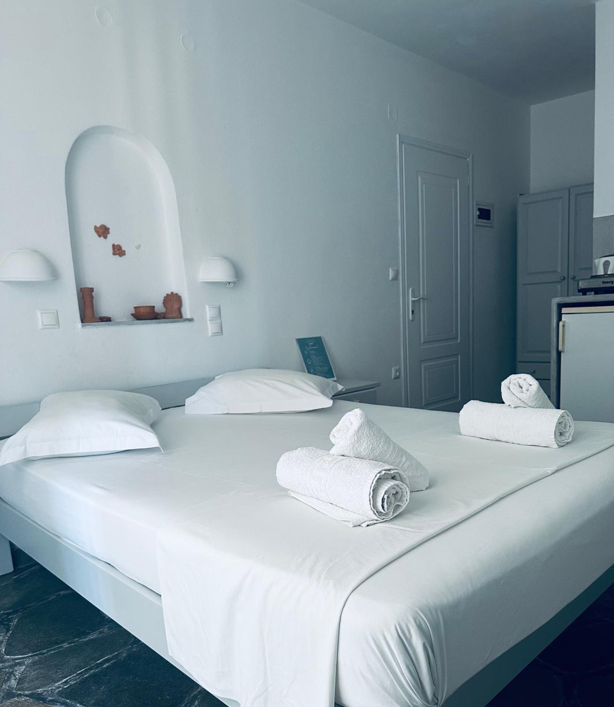 Studio with Sea View (2 Adults)