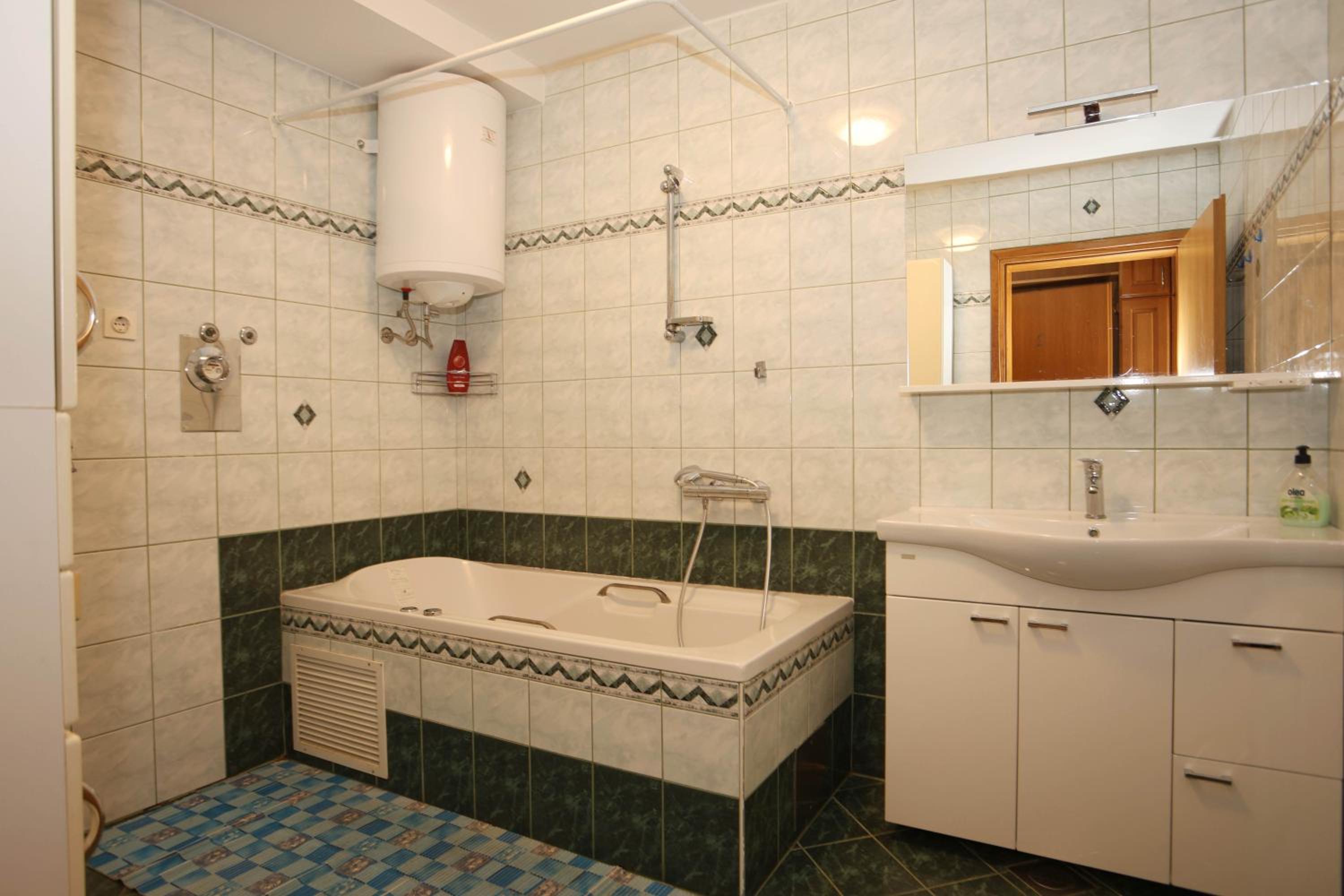 Two-Bedroom Apartment - Photo 6