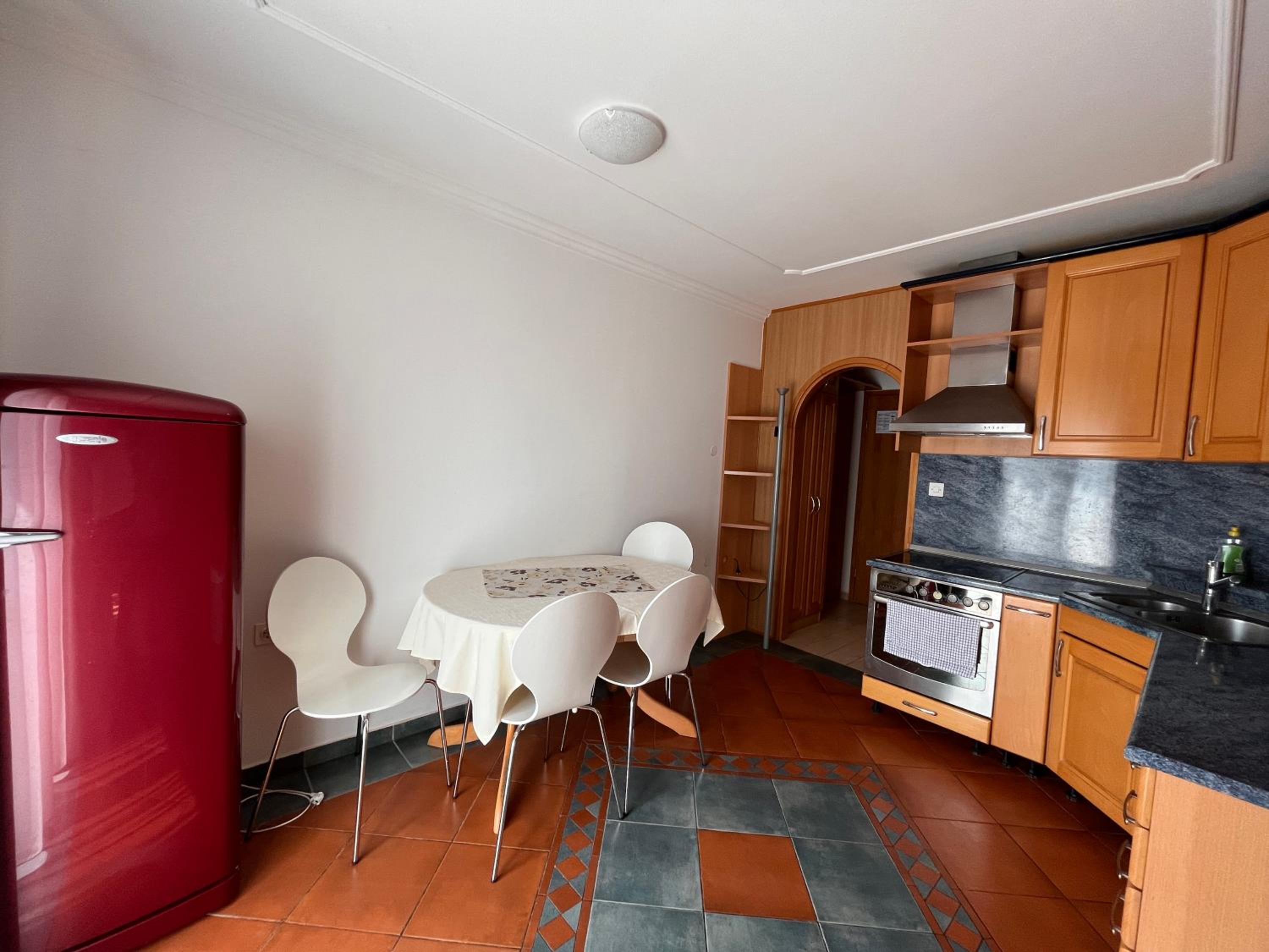 Two-Bedroom Apartment - Photo 7