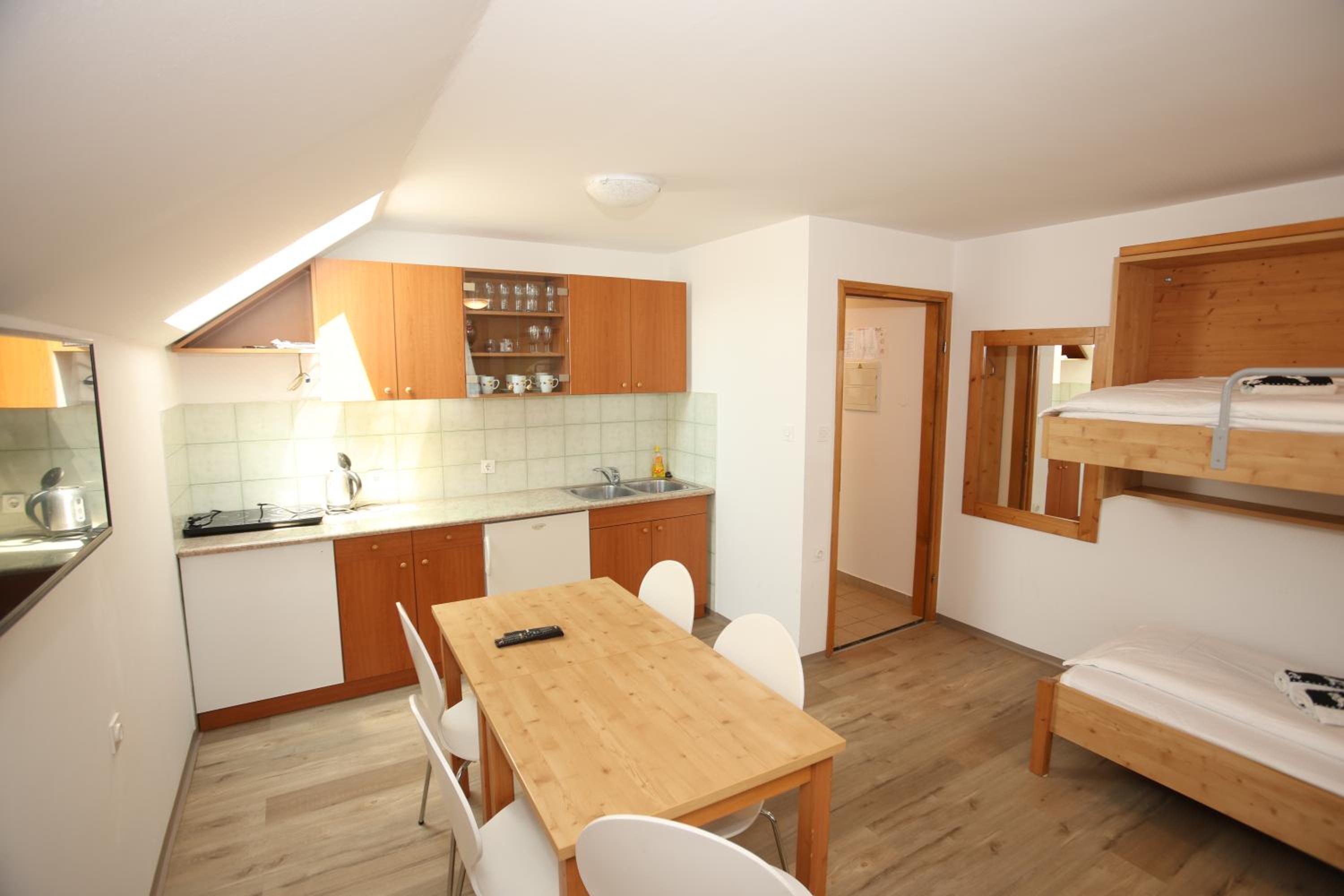 Apartment - Photo 6
