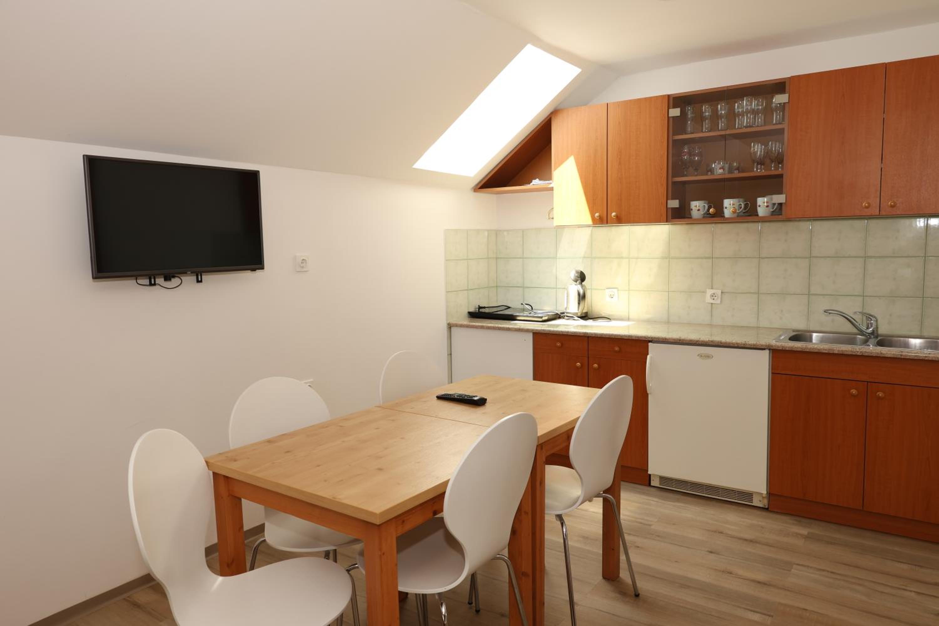 Apartment - Photo 11