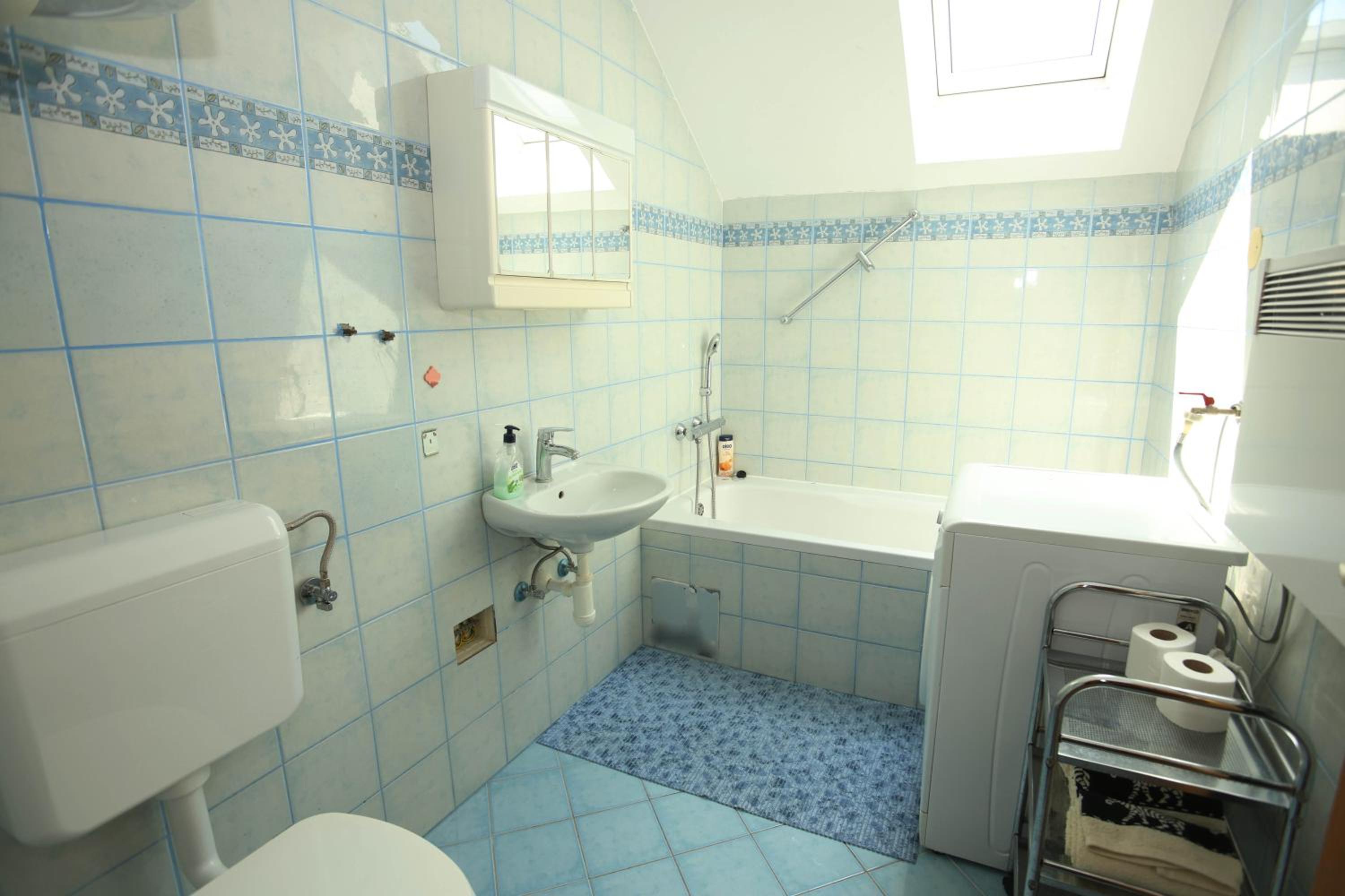 Apartment - Photo 8
