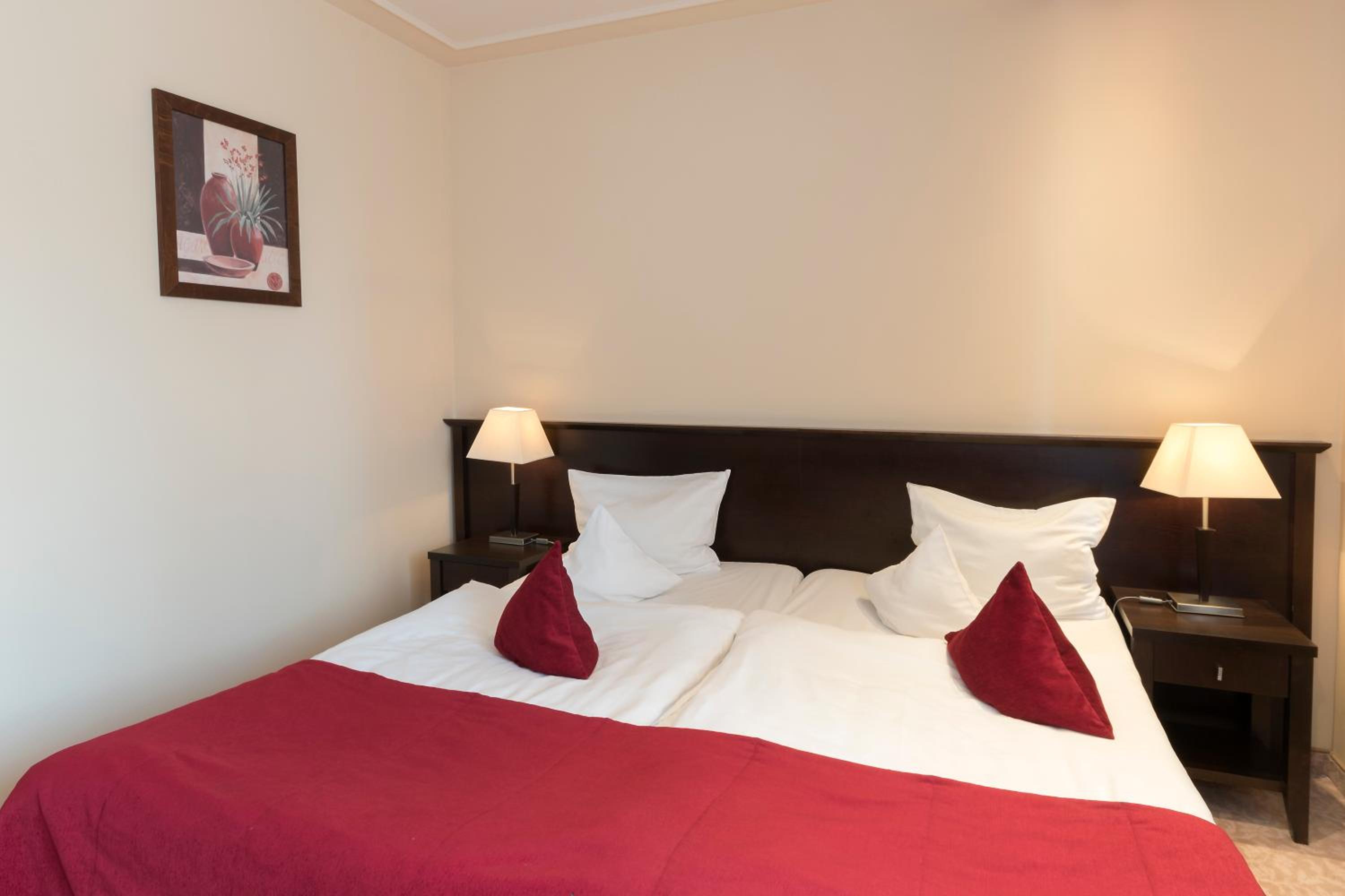 Economy Double Room - Photo 3