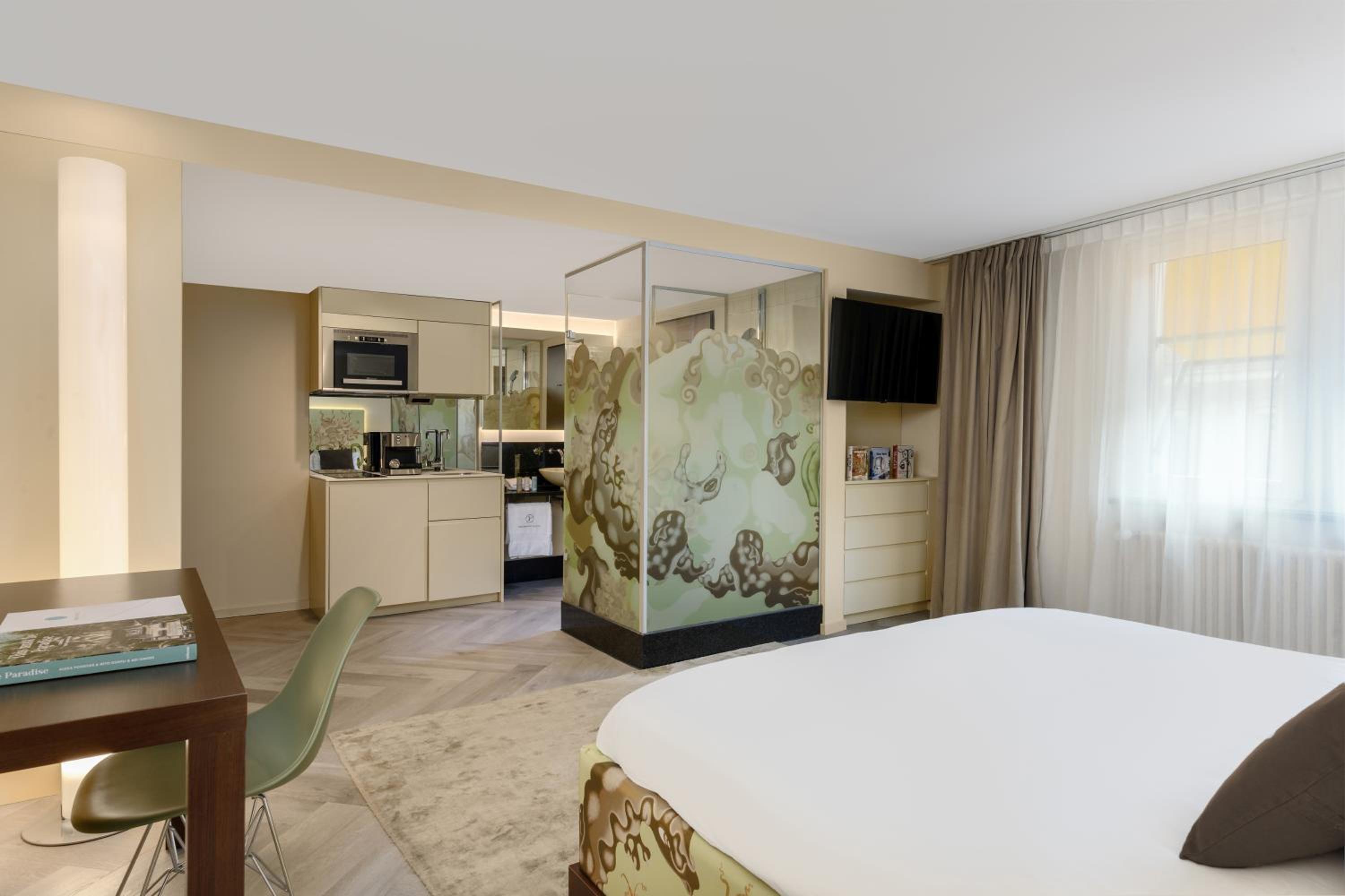 Senior Studio with Kitchenette photo 3
