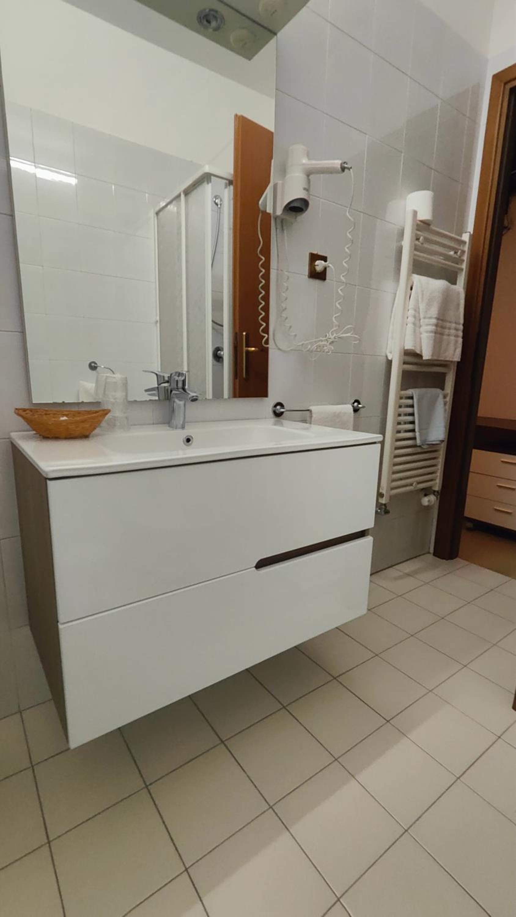 Double or Twin Room photo 3