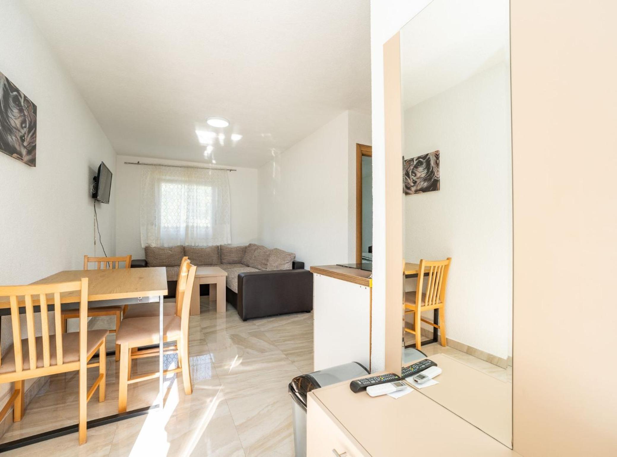 Three Bedroom Apartment photo 1
