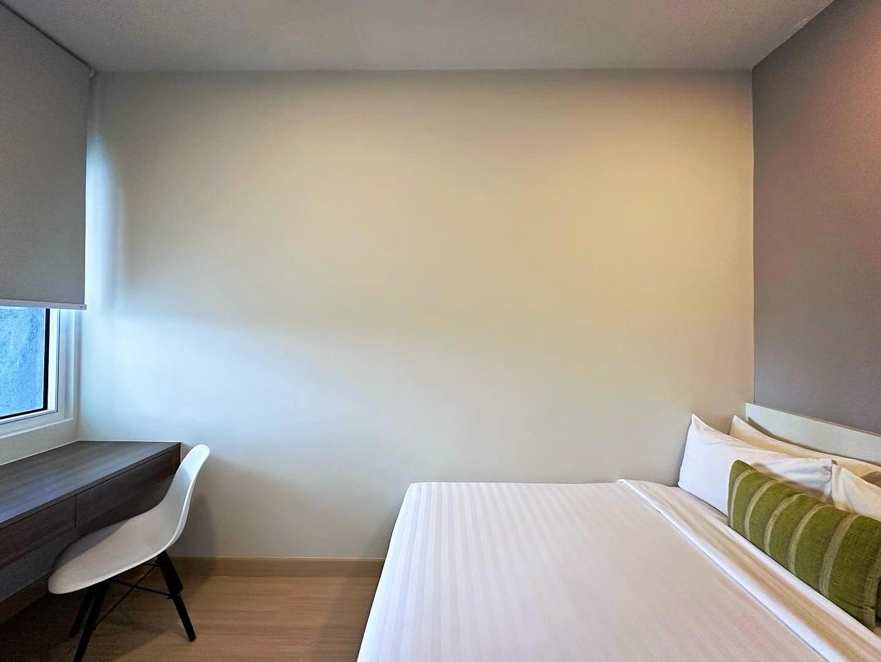 Premier 2-Bedroom with 1 Parking - Photo 5