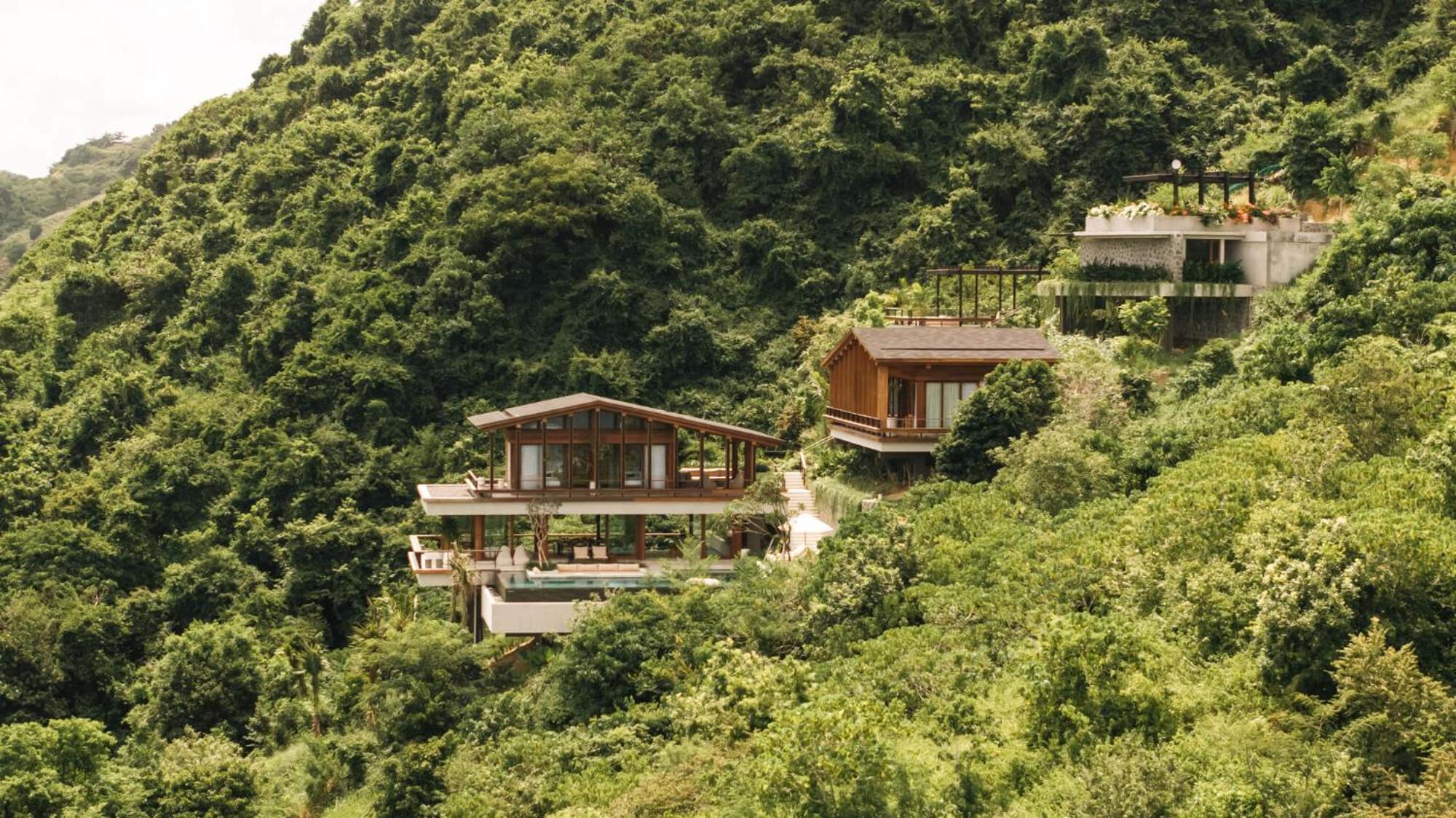 Four Bedroom Villa GEM with Sea View - Photo 2