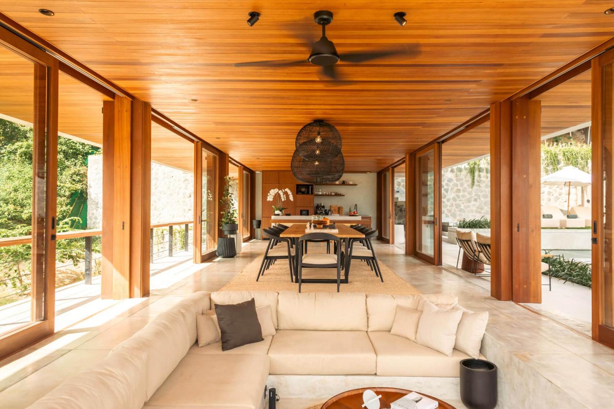 Four Bedroom Villa GEM with Sea View - Photo 11