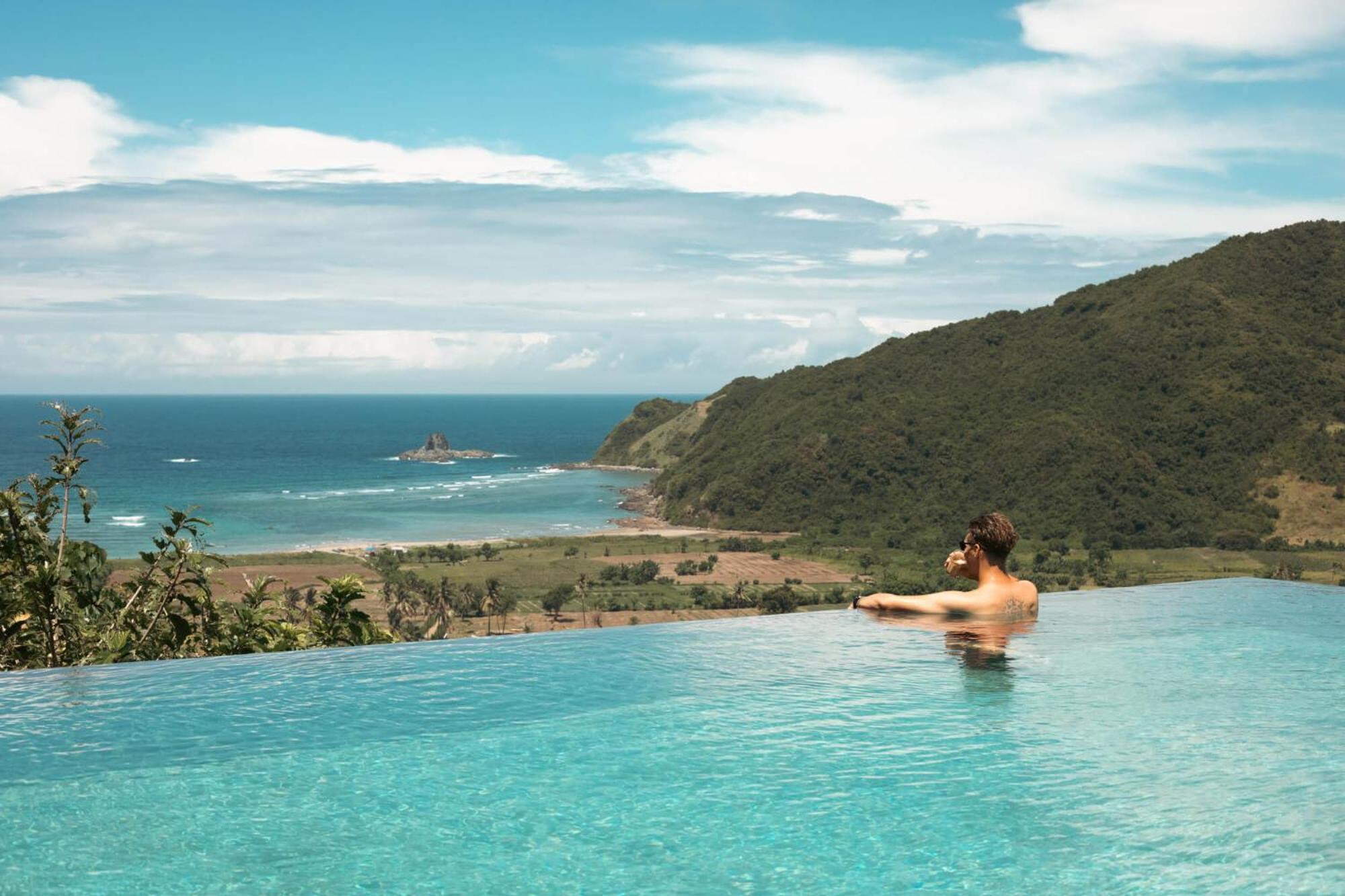 Four Bedroom Villa GEM with Sea View - Photo 22