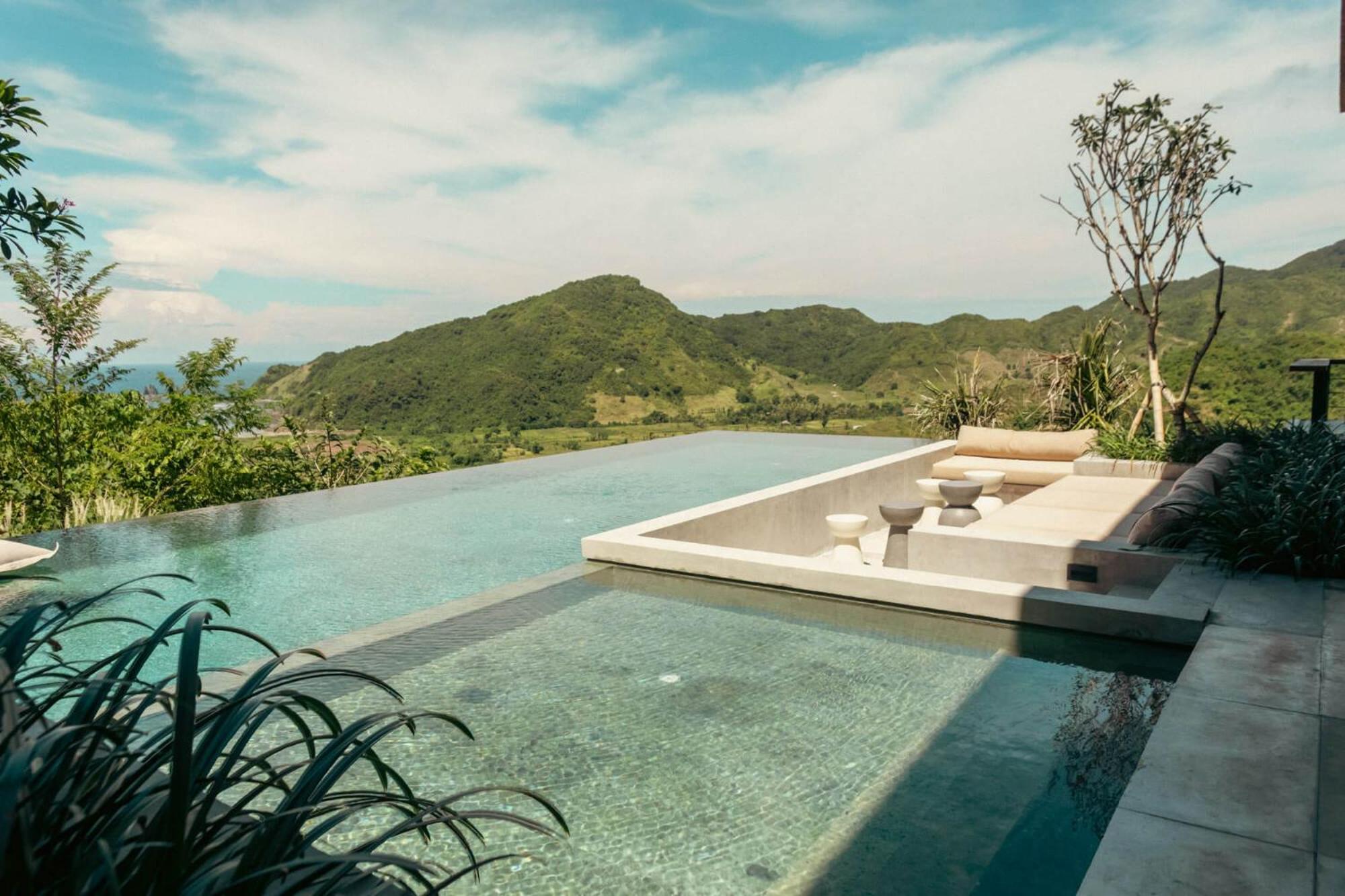 Four Bedroom Villa GEM with Sea View - Photo 17