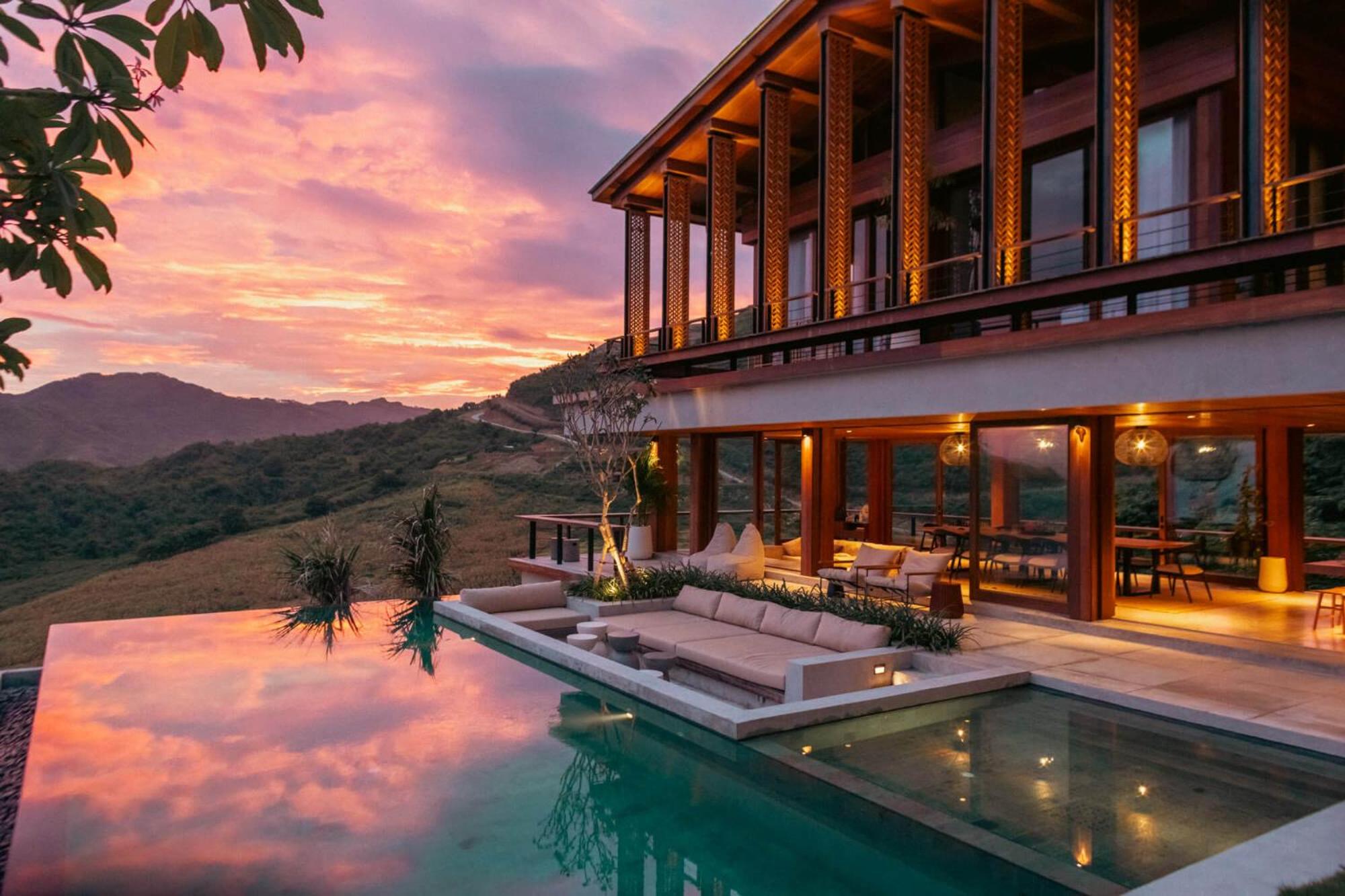 Four Bedroom Villa GEM with Sea View - Photo 15