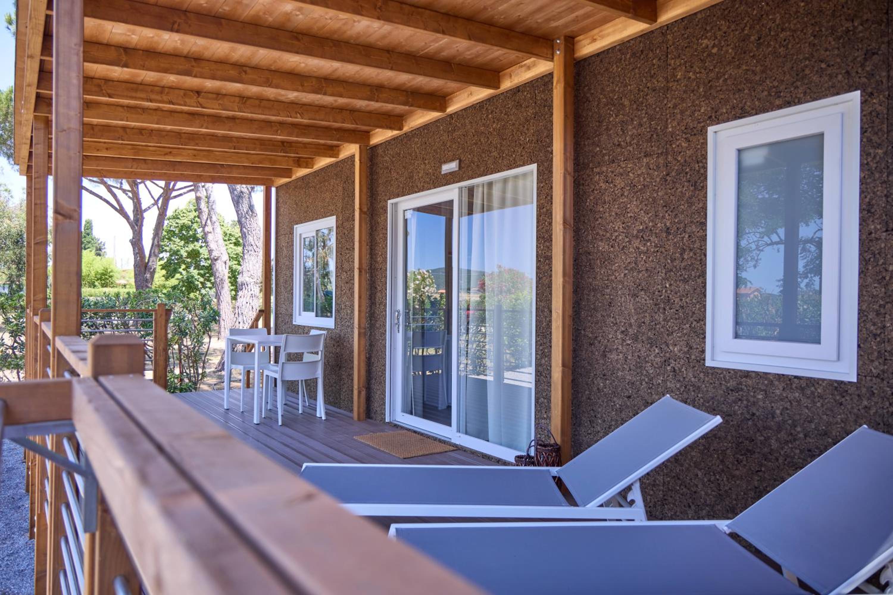 Mobile Home photo 2