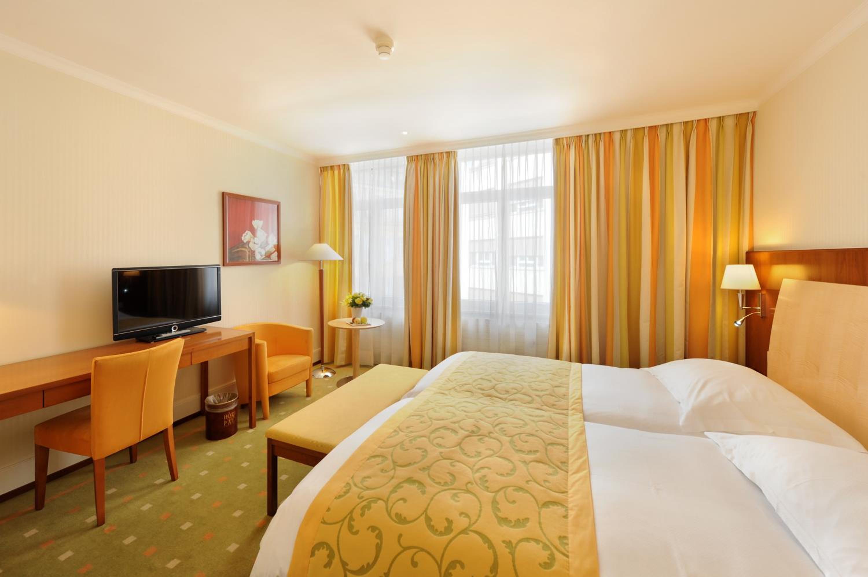 Available room