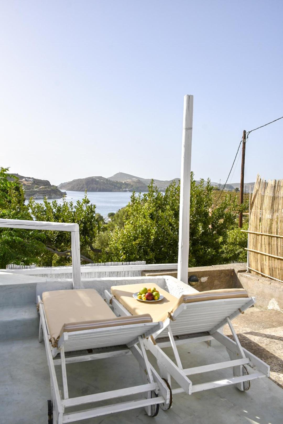 Double or Twin Room with Sea View photo 2