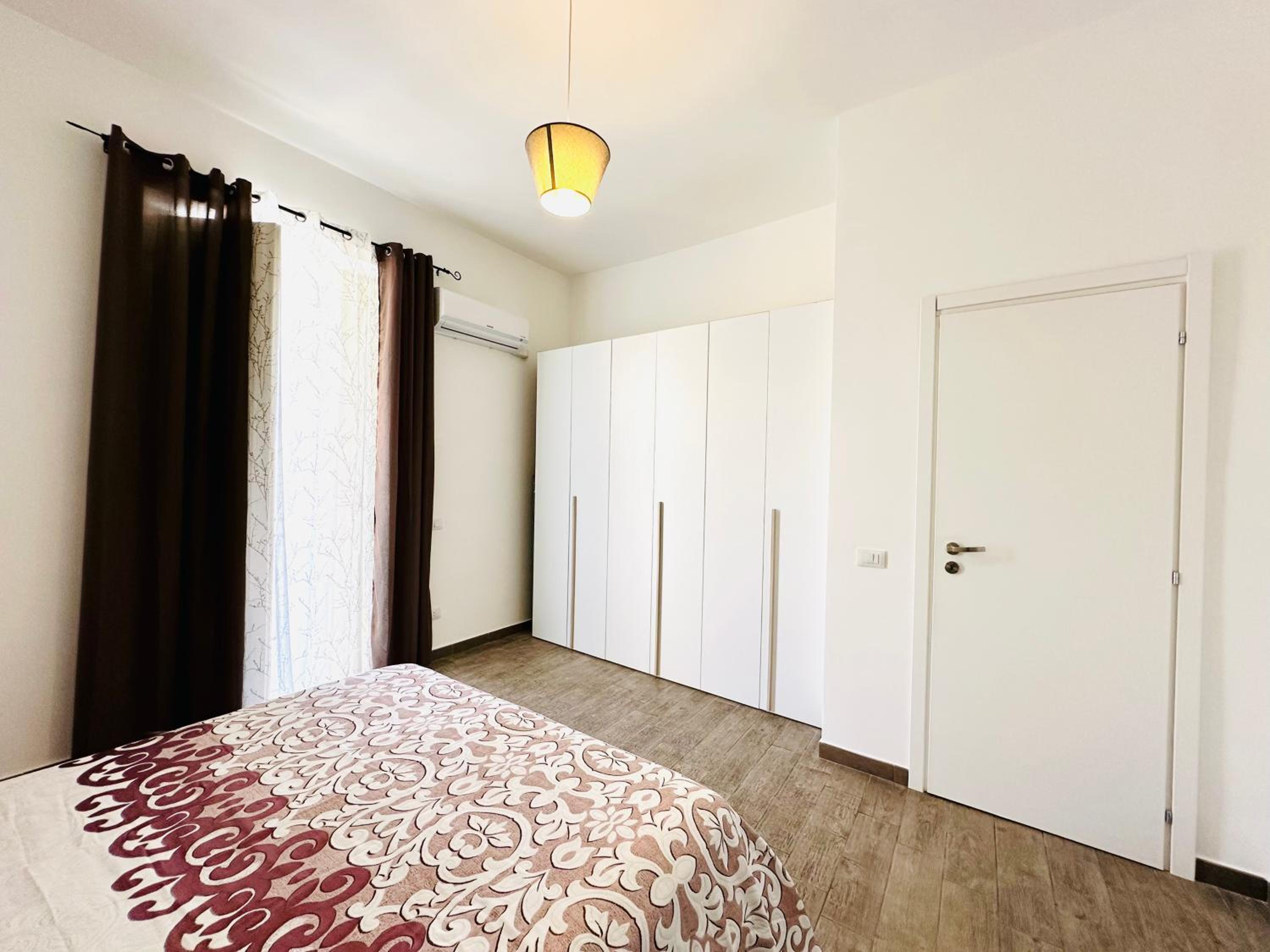 One-Bedroom Apartment photo 3