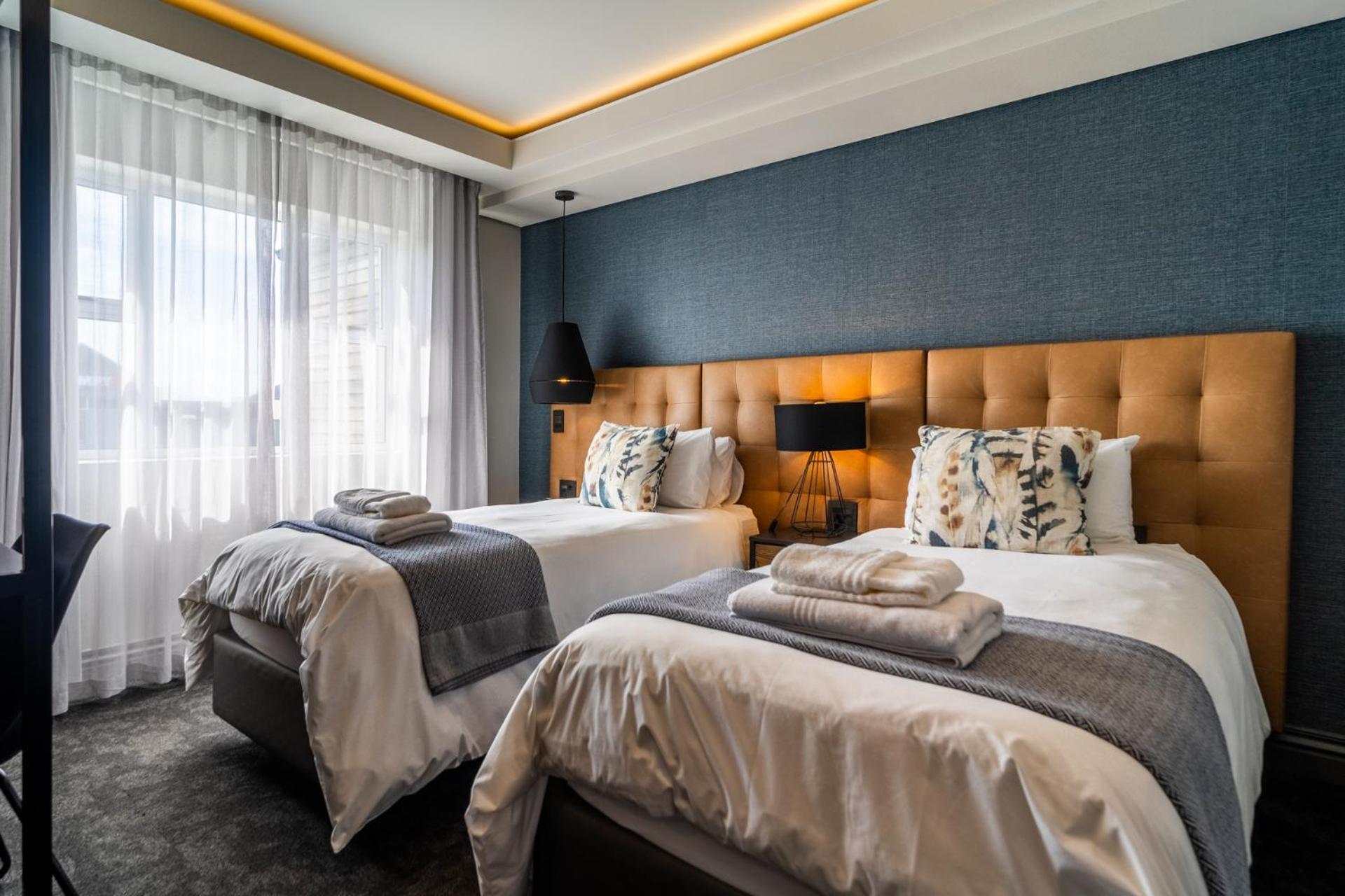 2 Sleeper B&B Room Double (Silver)