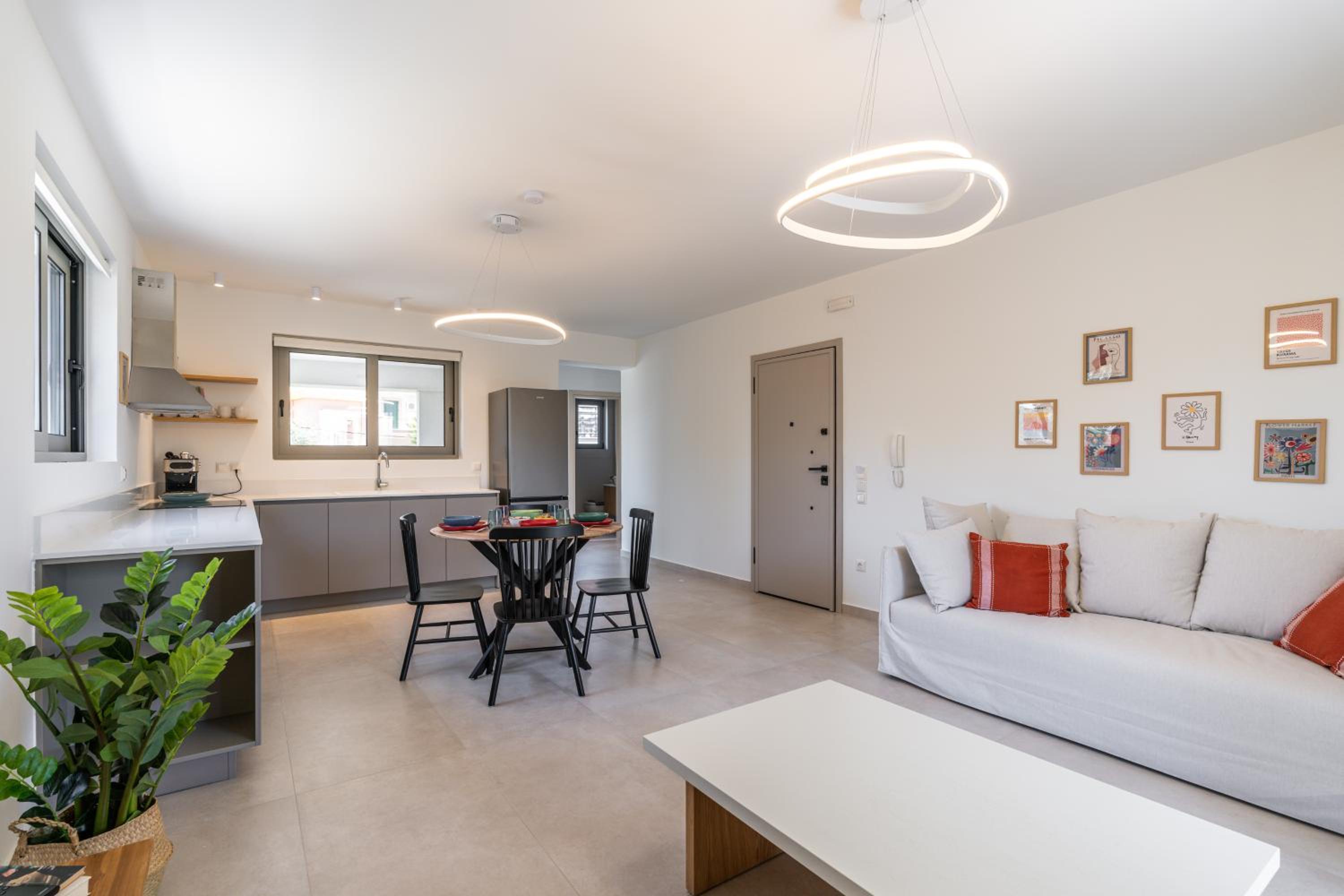 Superior One-Bedroom Apartment with Balcony