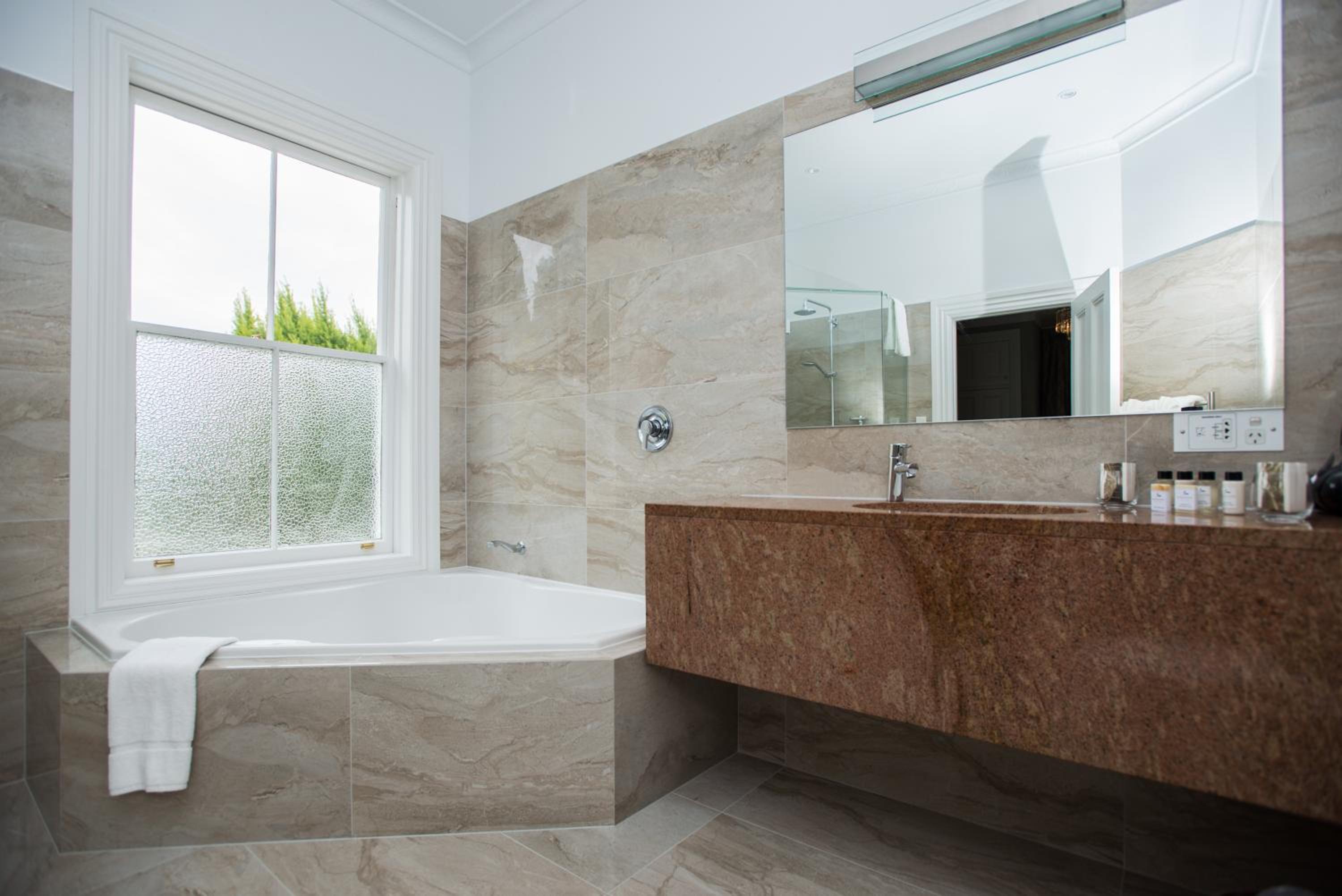 Homestead Suite - Photo 10
