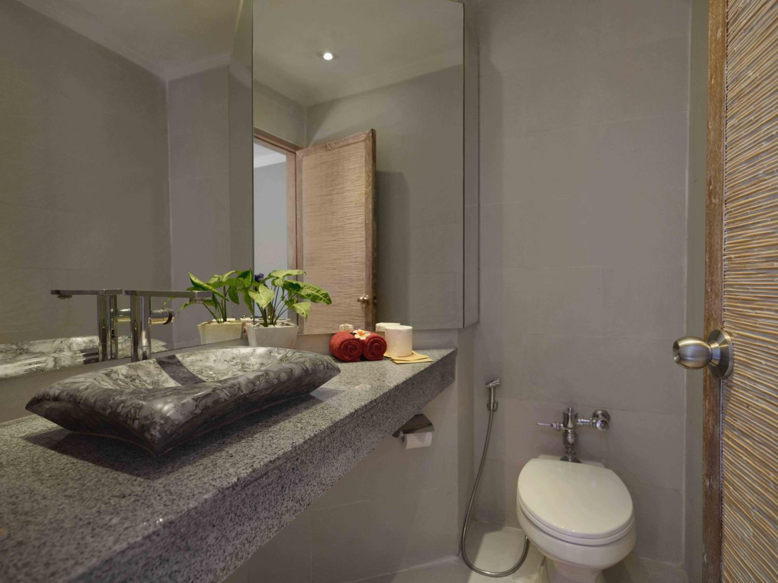 Suite - Photo 3