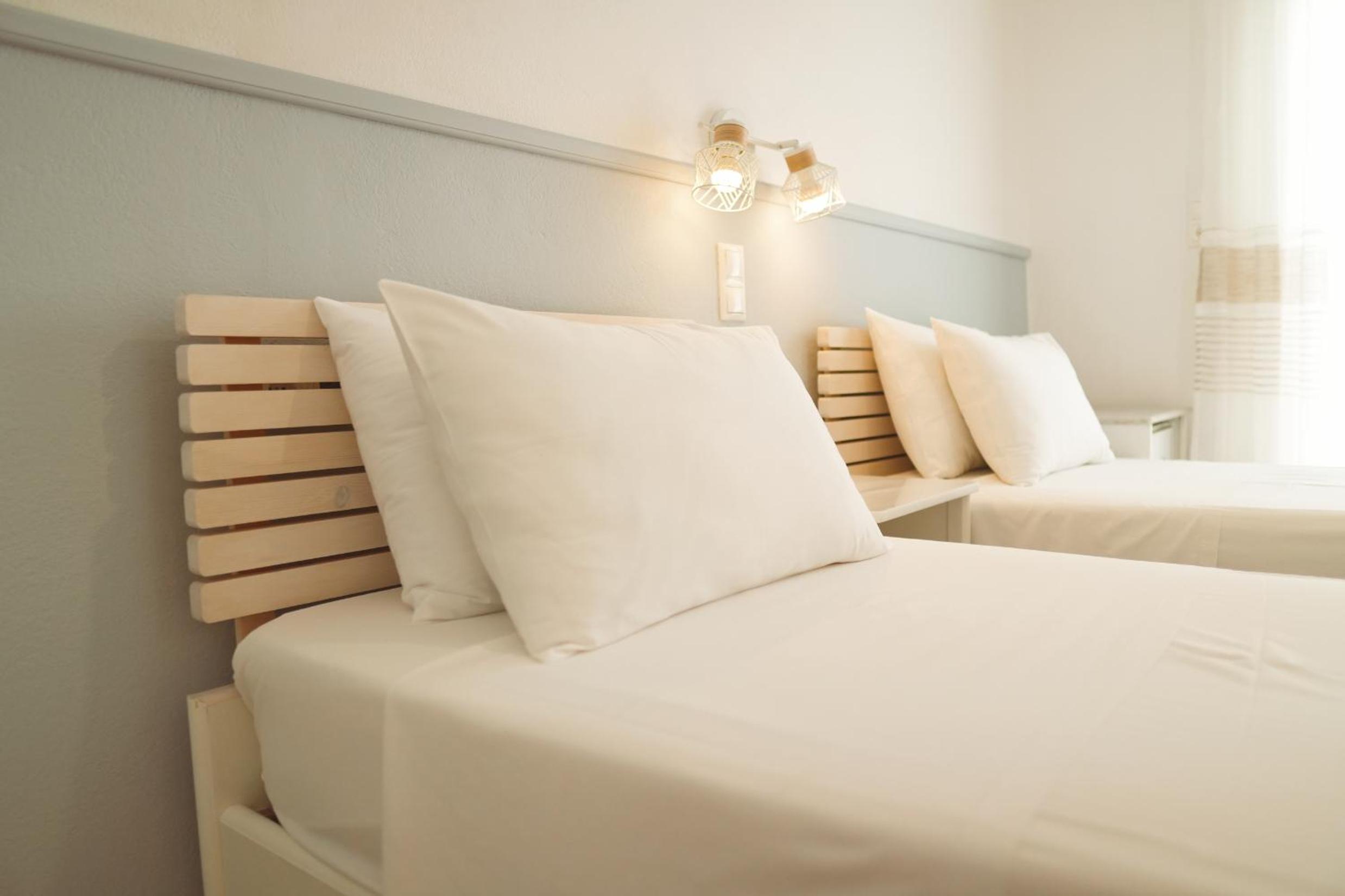 Double or Twin Room with Side Sea View - Photo 1