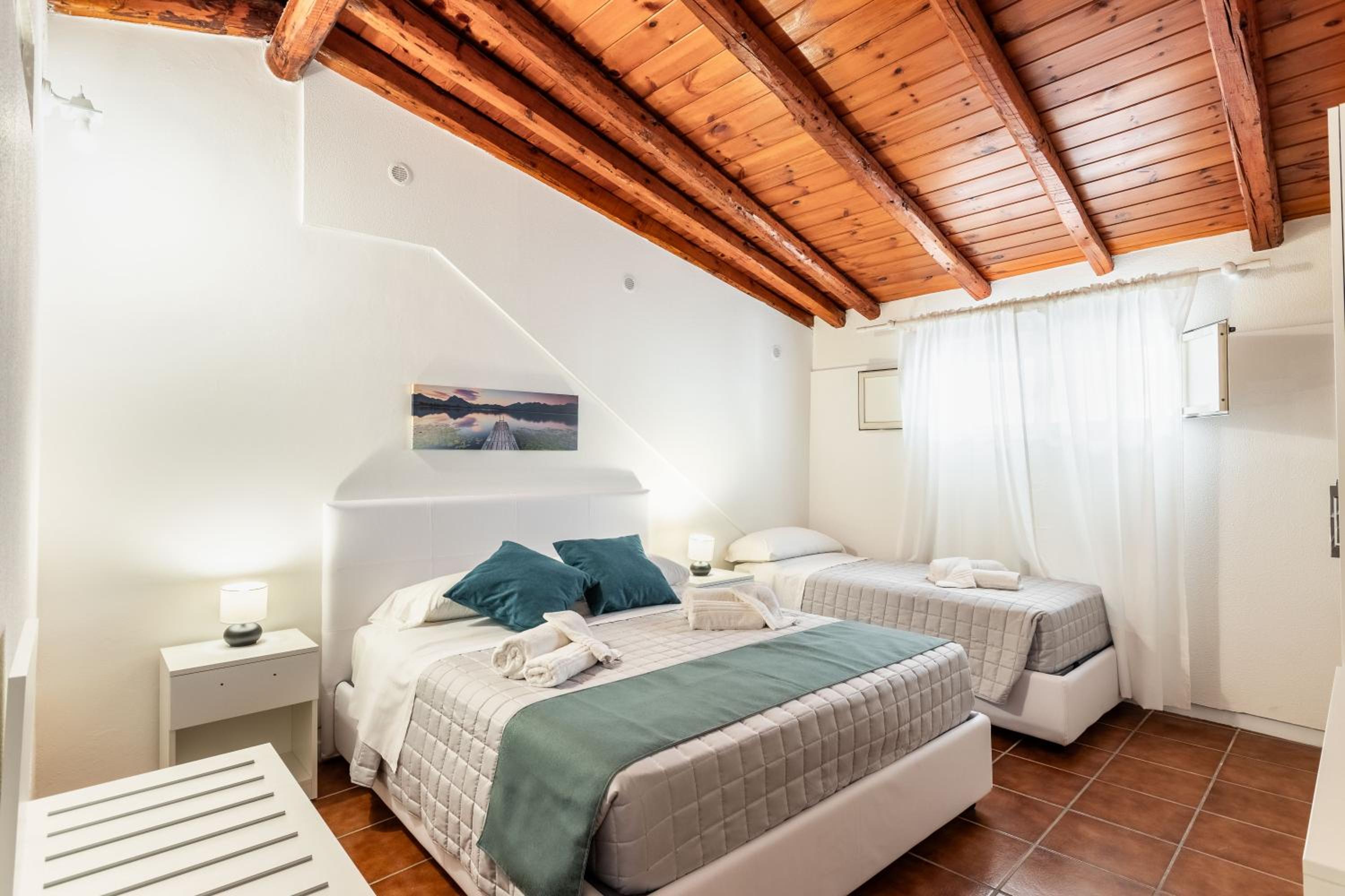 Standard One-Bedroom Apartment with Jacuzzi
