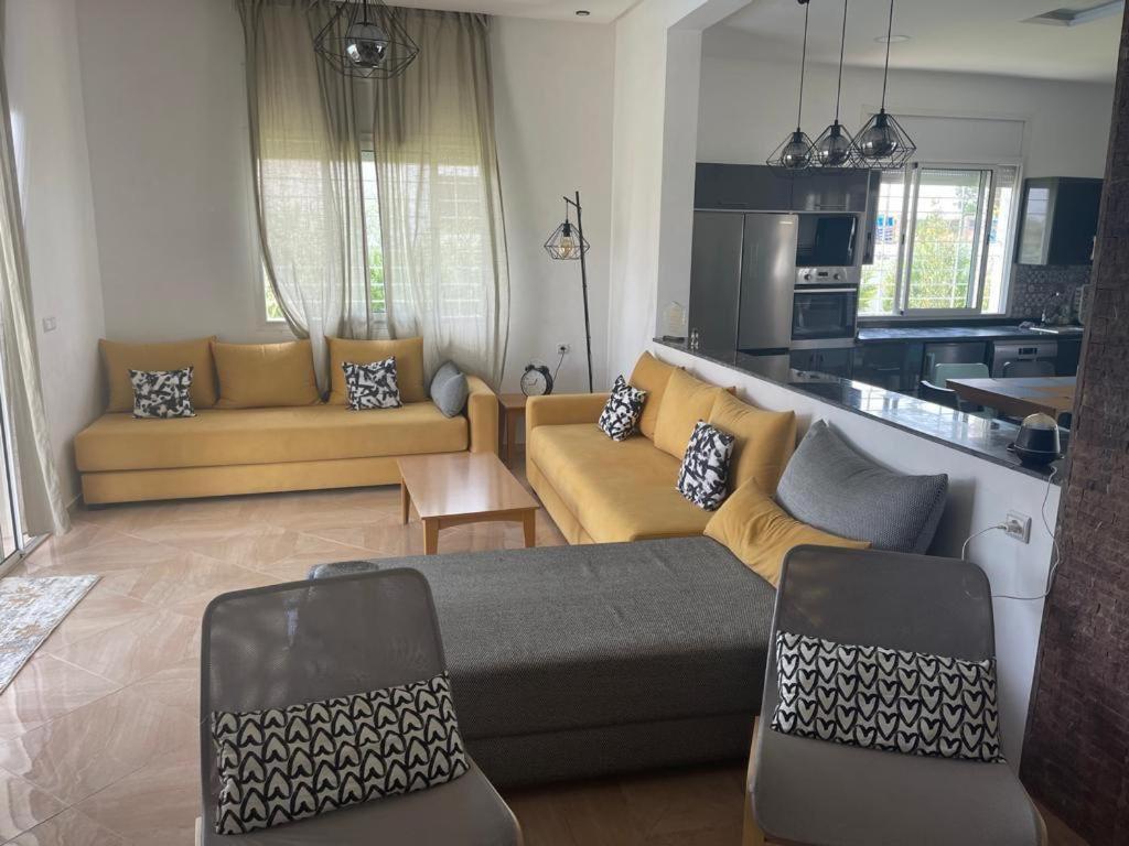 Three-Bedroom Villa photo 1