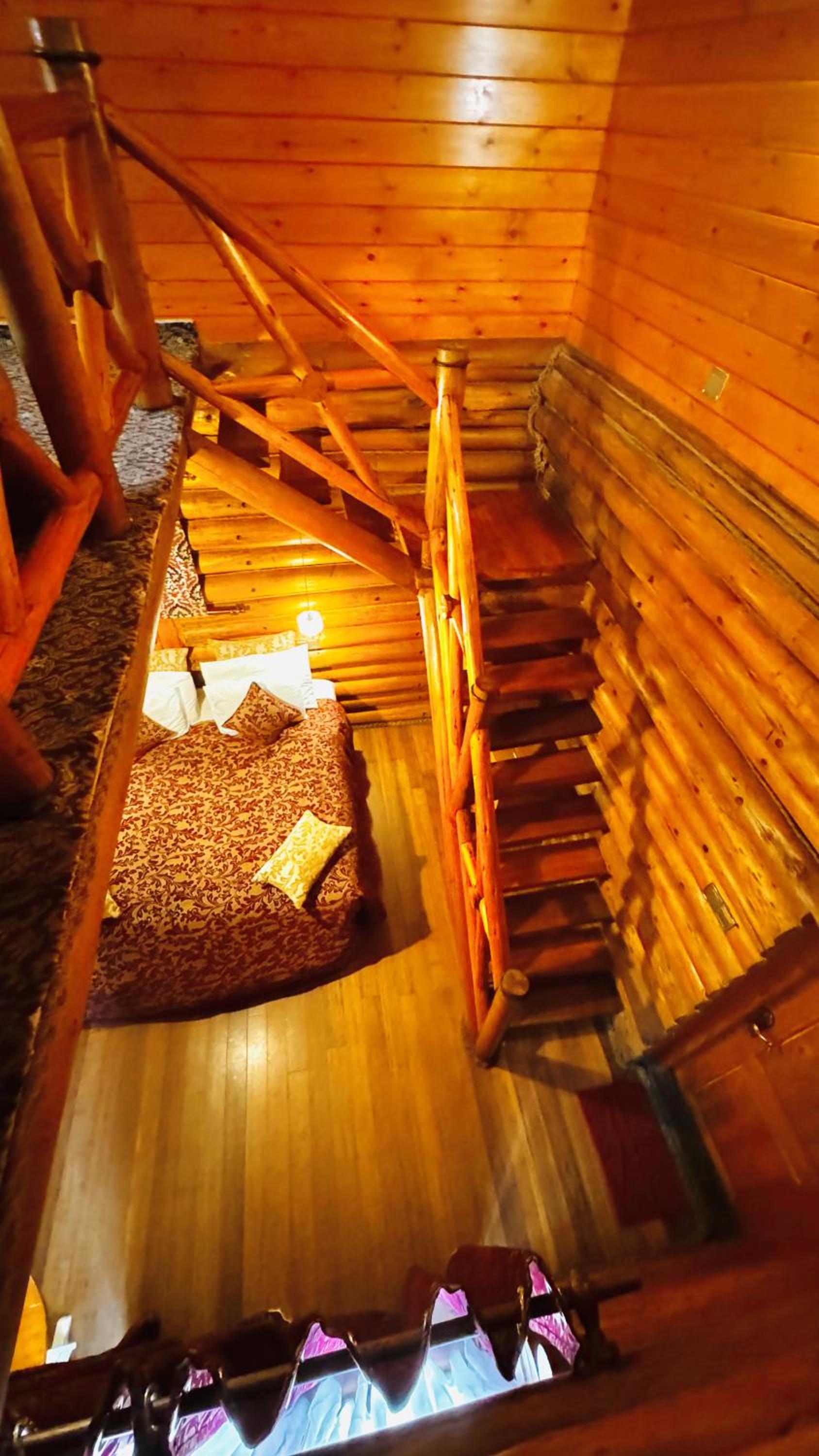 Deluxe Family Attic With Balcony photo 2