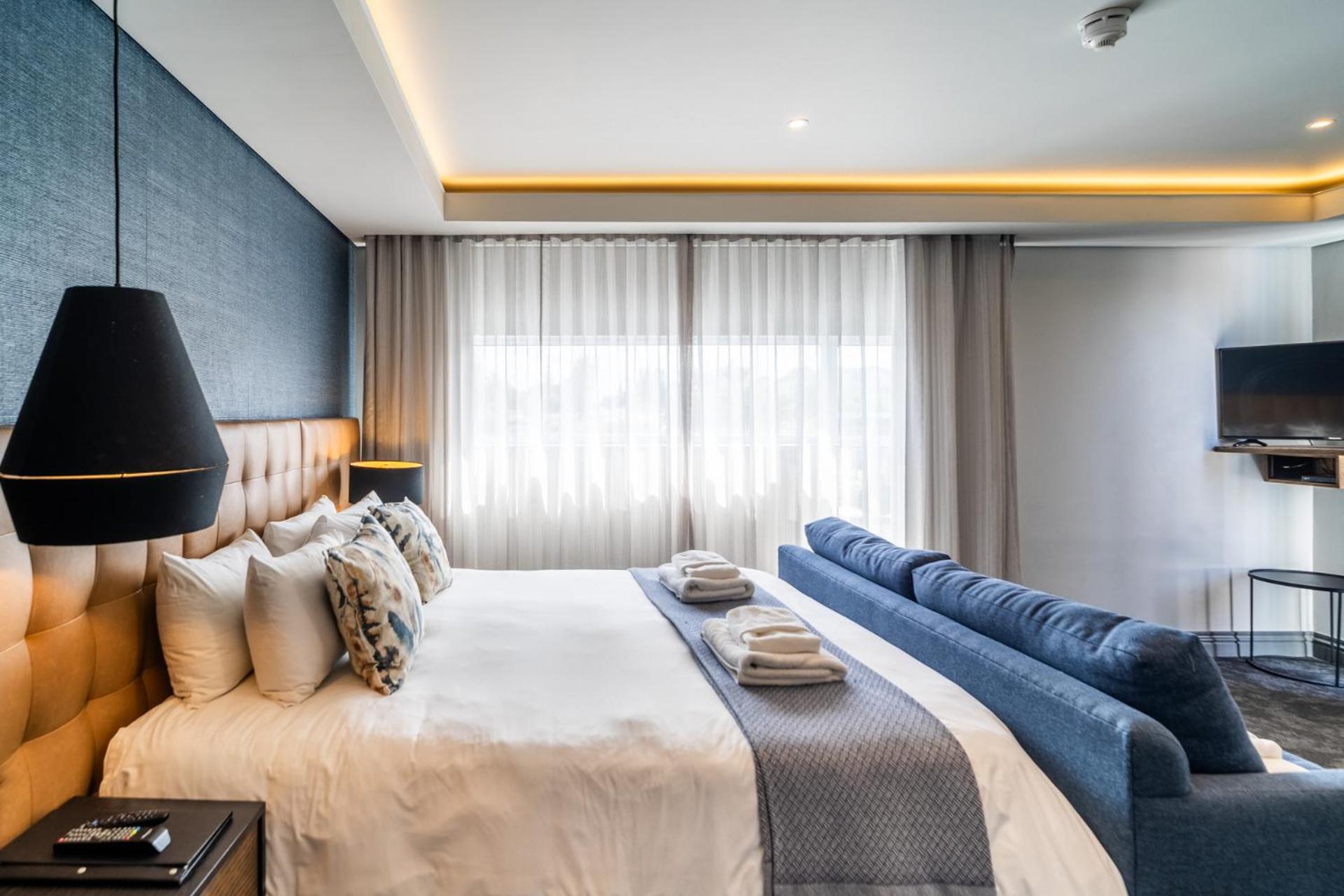 2 - 4 Sleeper B&B Room (Platinum) with Balcony