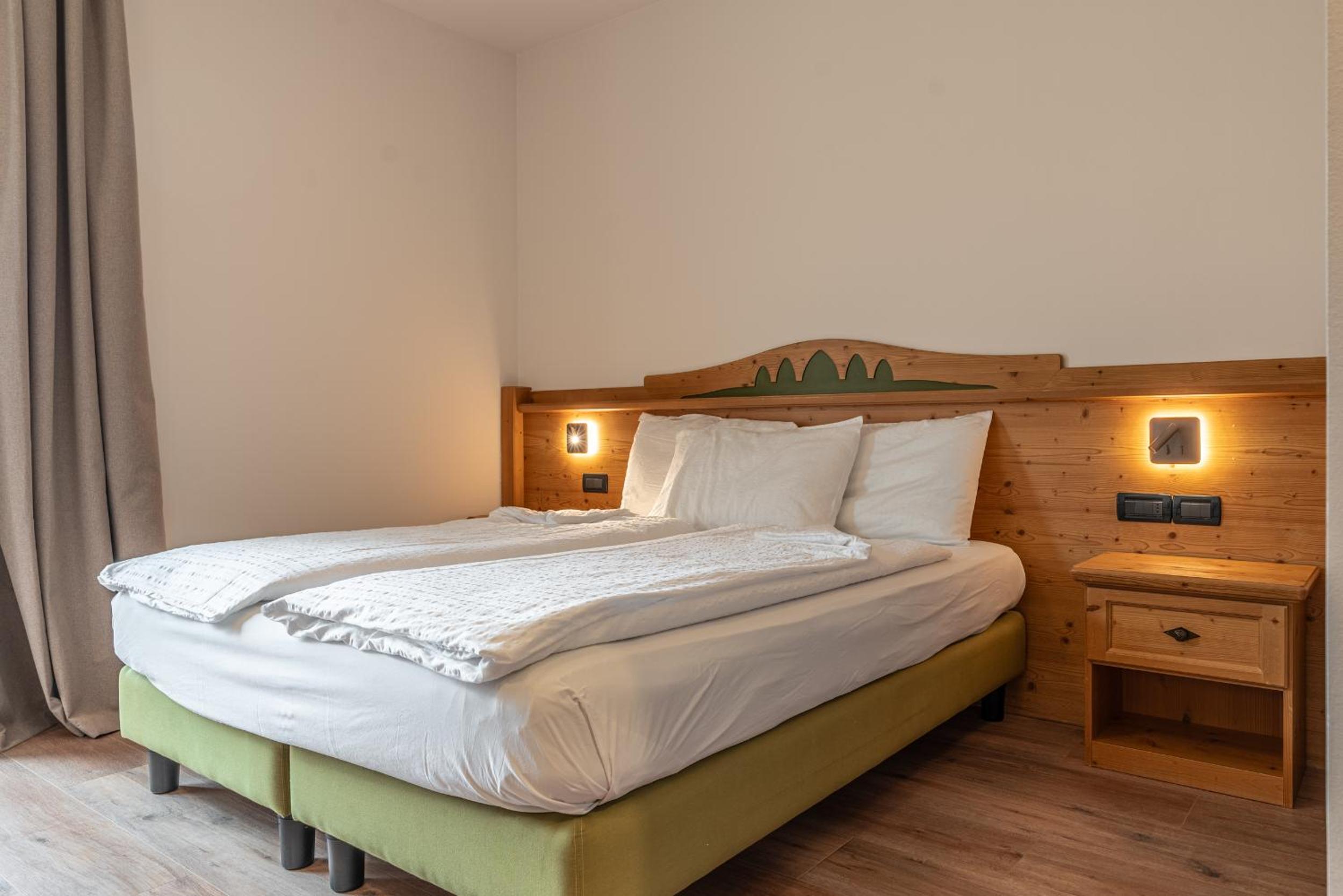 Double Room with Lake View photo 3