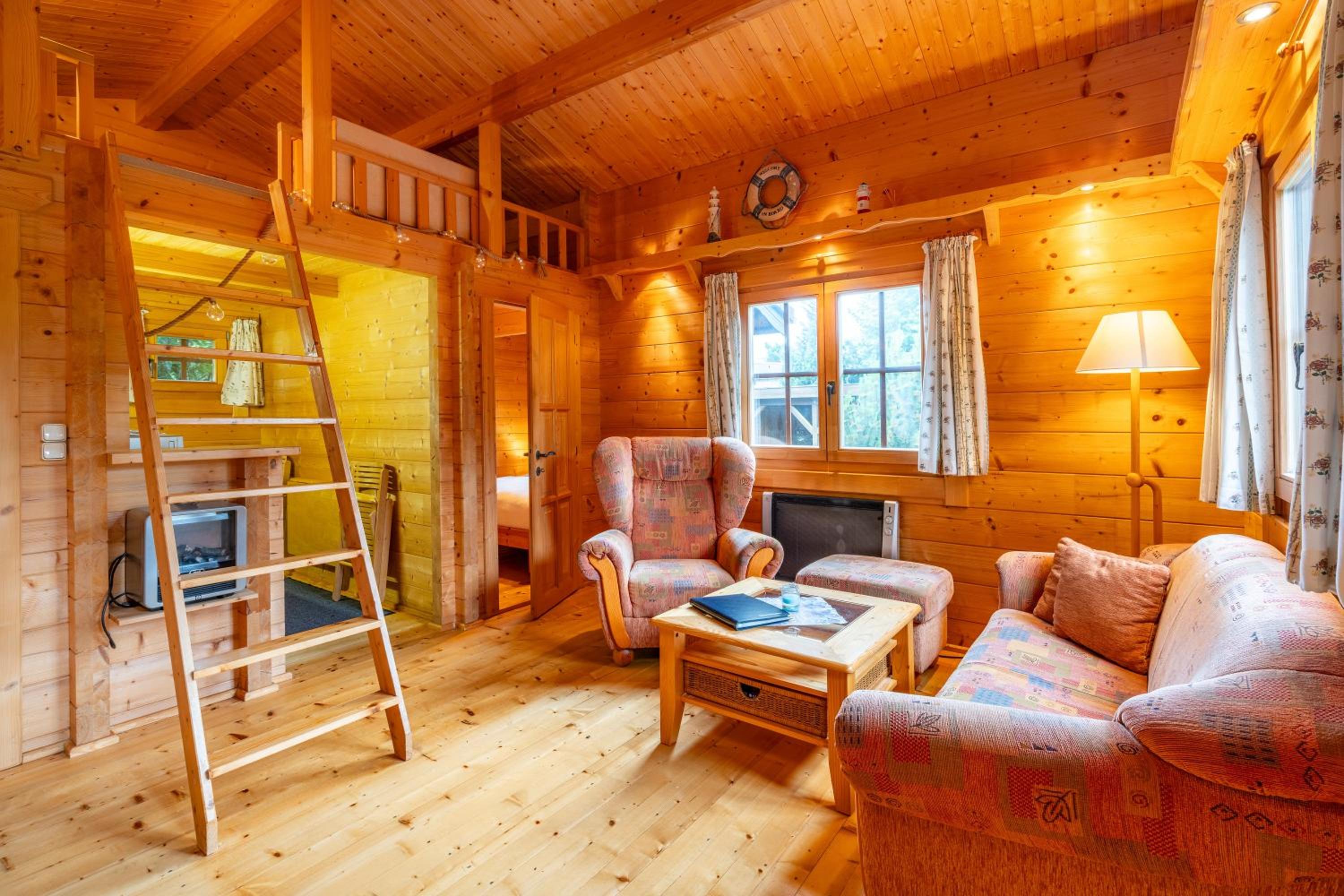 One-Bedroom House photo 1