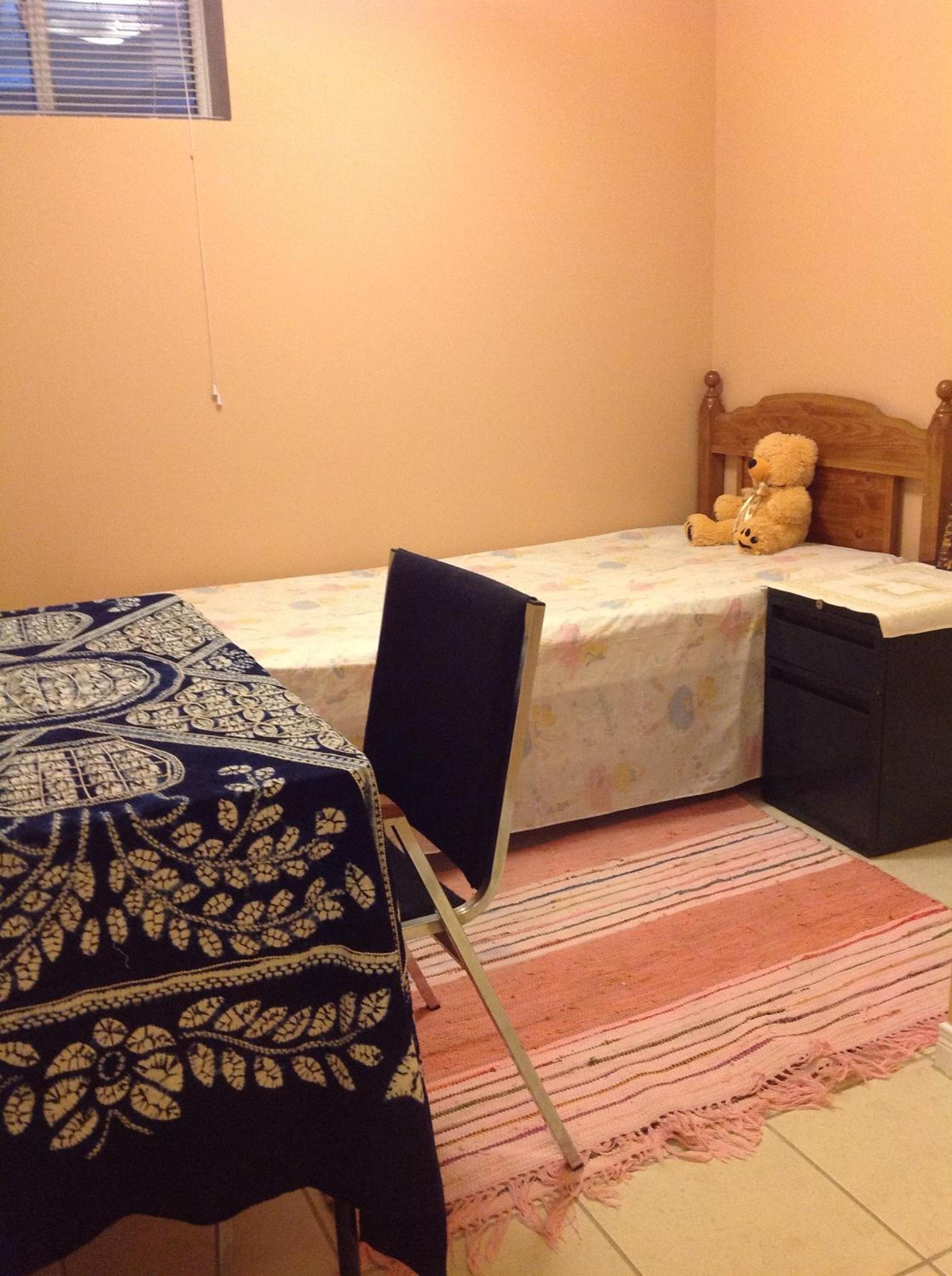 Budget Single Room photo 3