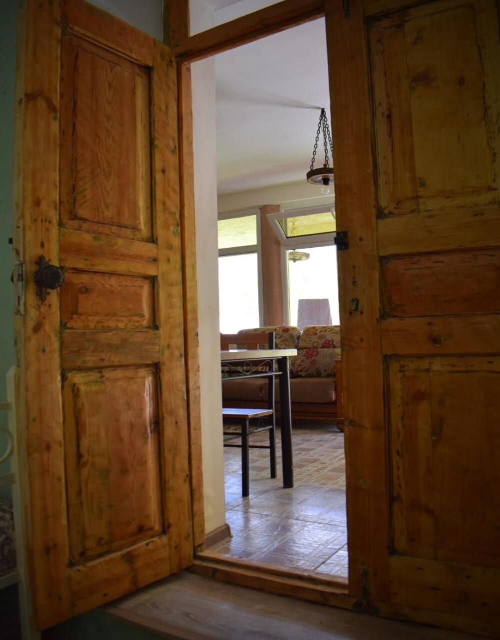 Double or Twin Room with Mountain View photo 3