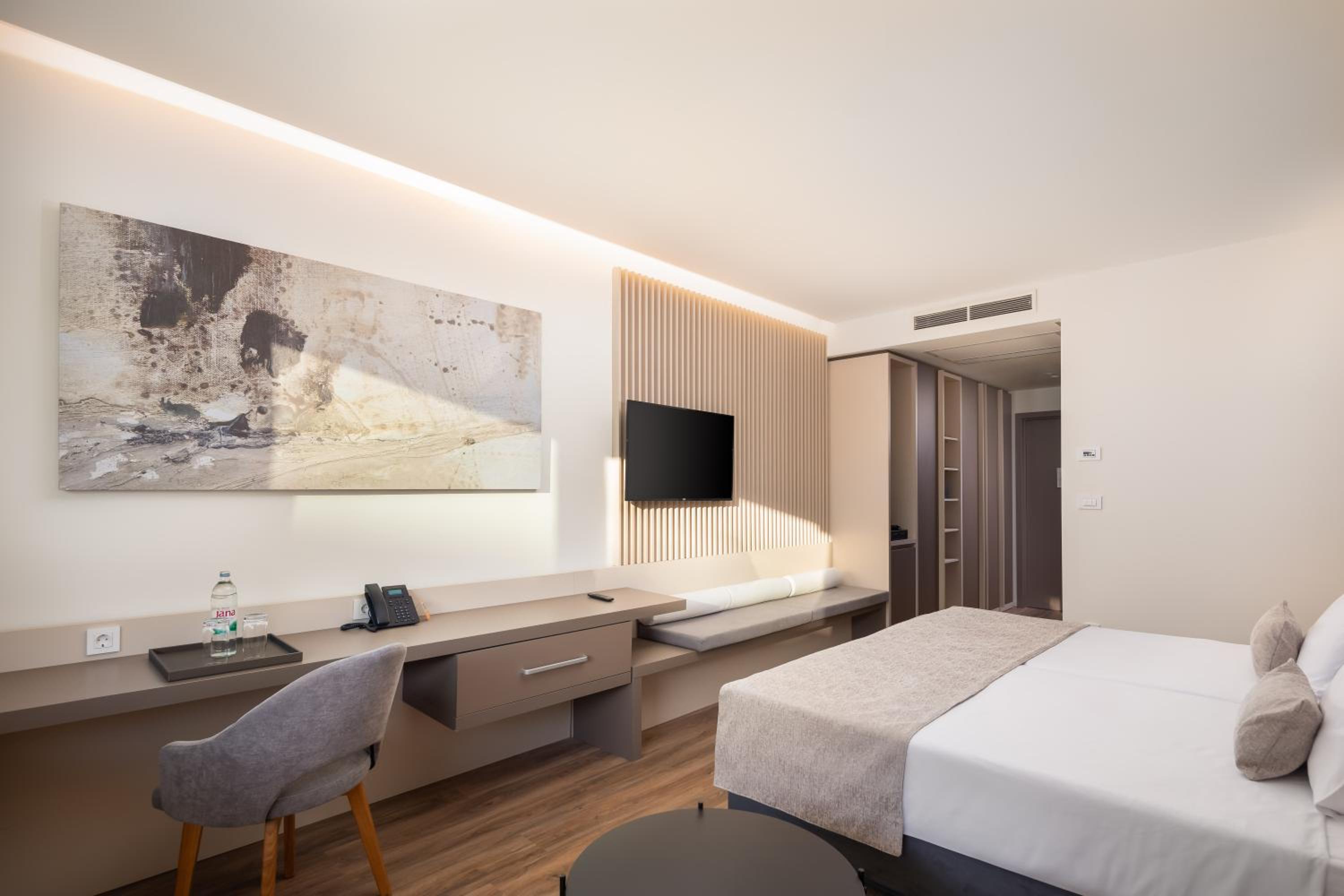 Classic Room - Photo 11