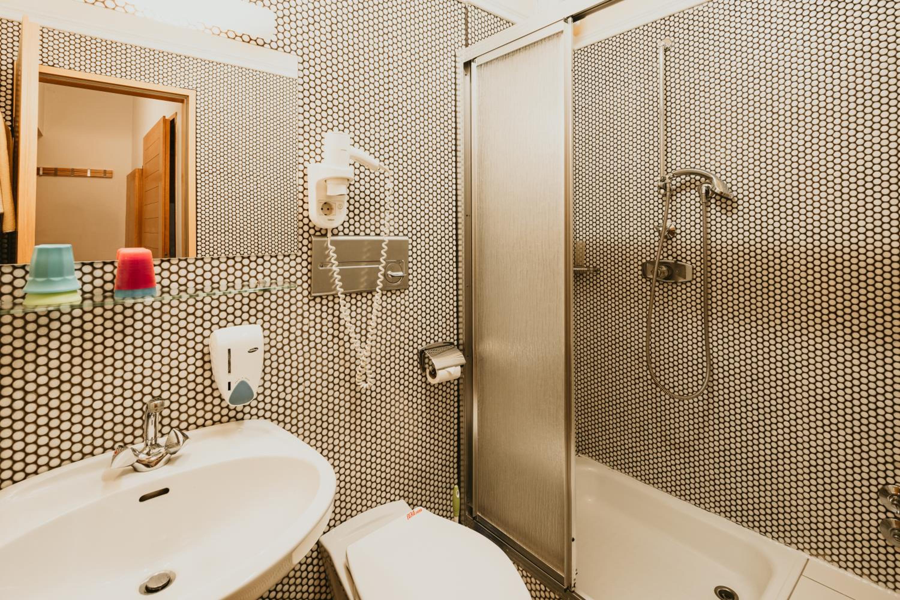 Standard Single Room photo 2