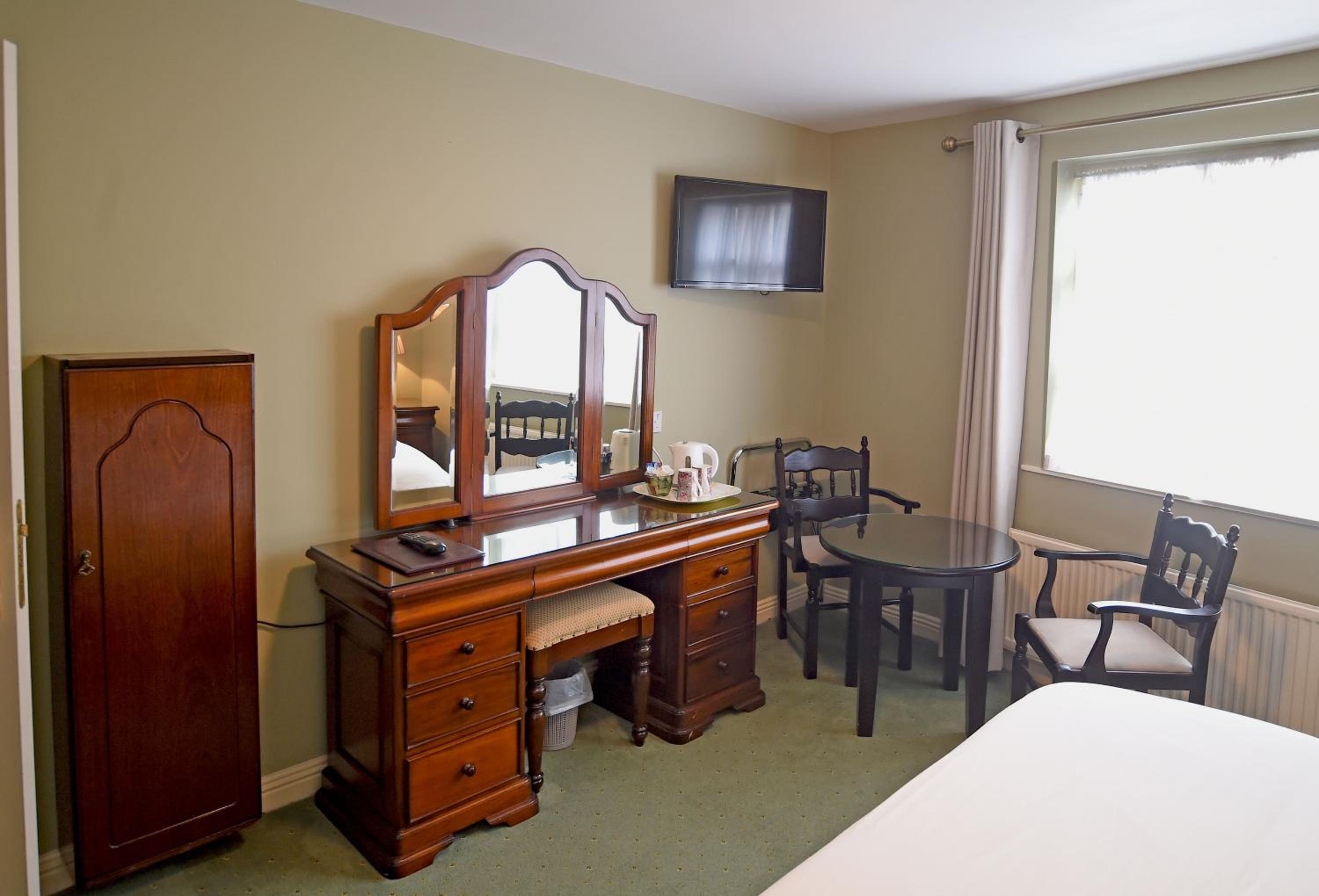 Family Room (4 Adults) photo 3