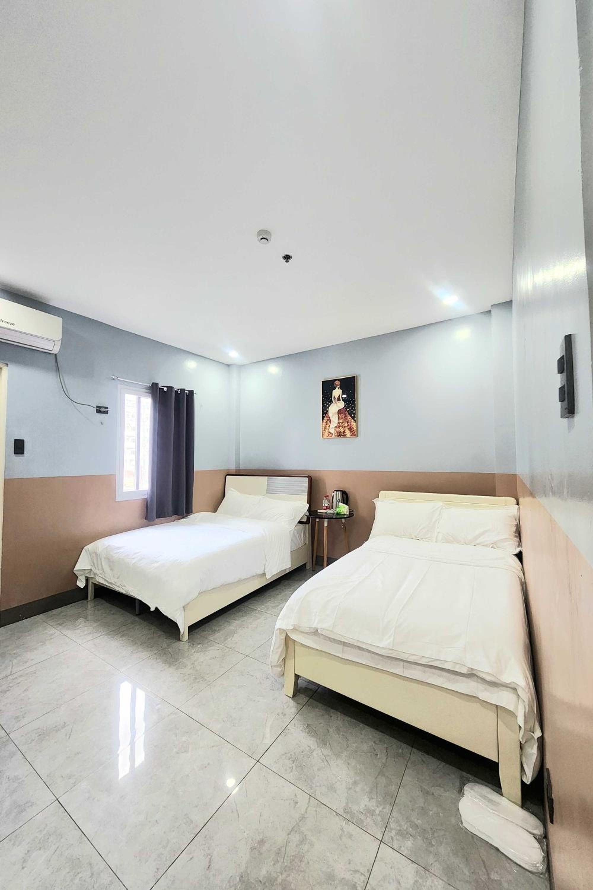Family Room - Photo 5
