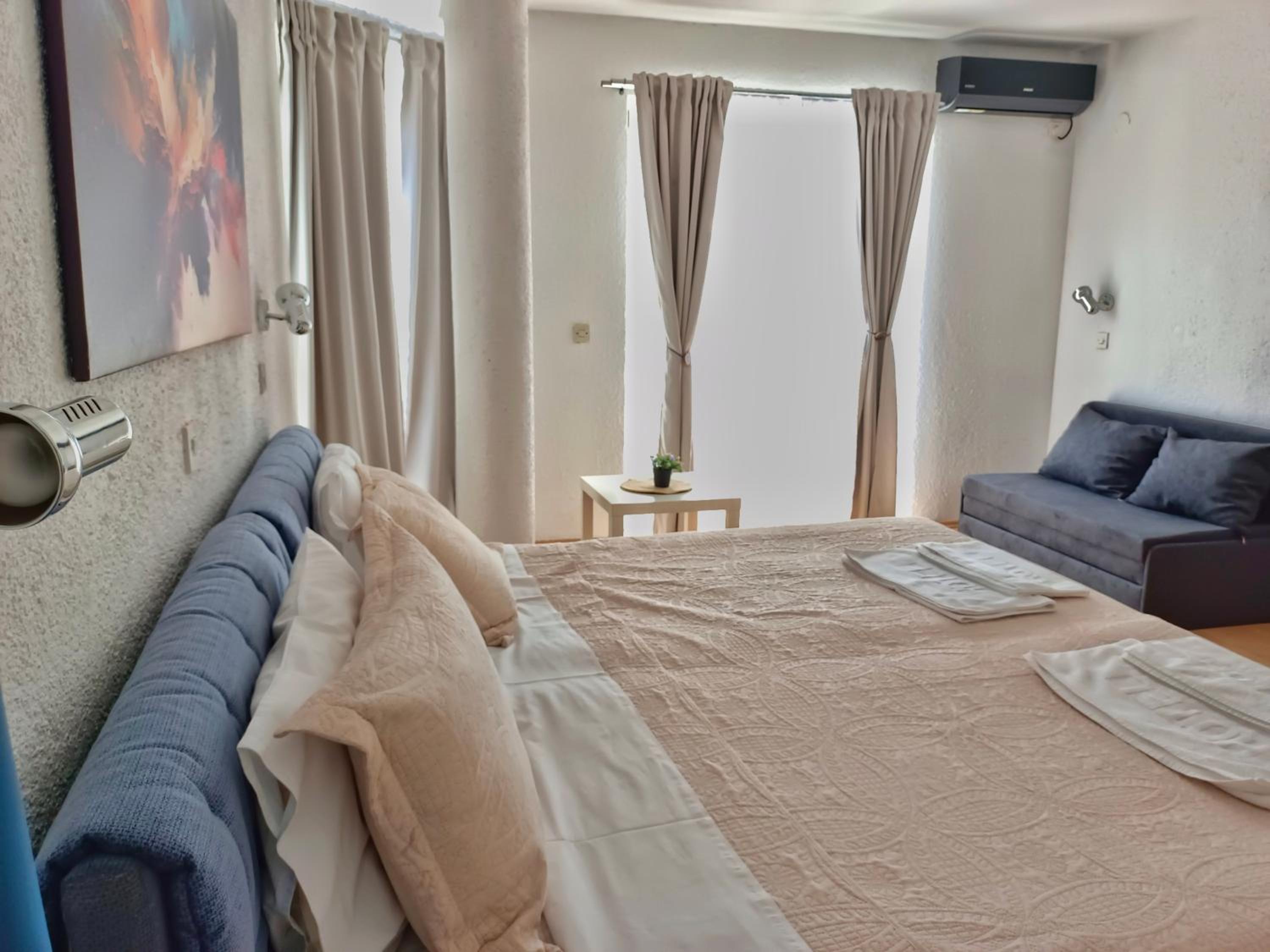 Superior Studio with Balcony (3 Adults)